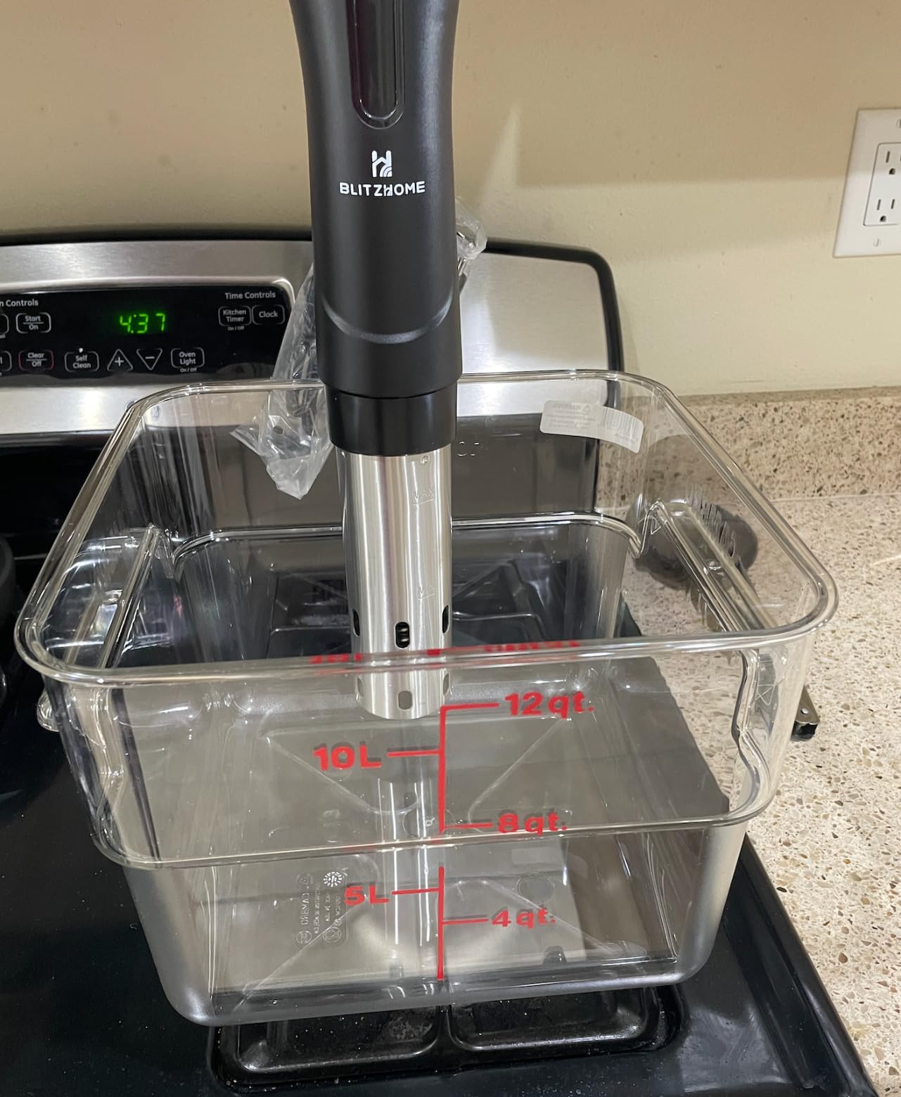 Cambro 12SFSCW135 Camwear Polycarbonate Square Food Storage container, 12 Quart - Customer Photo 2