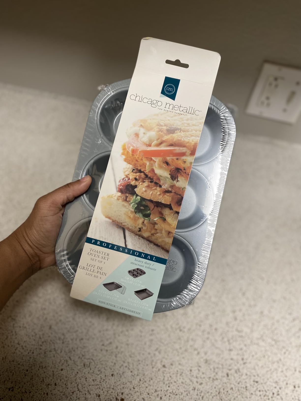 Chicago Metallic Professional 4-Piece Non-Stick Toaster Oven Set Customer Review Chicago Metallic Professional 4-Piece Non-Stick Toaster Oven Set - Customer Photo 2