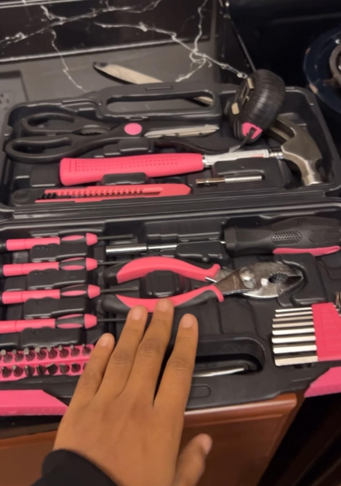 Apollo Tools Original 39 Piece General Household Tool Set in Toolbox Storage Case with Essential Hand Tools for Everyday Home Repairs, DIY and Crafts - Pink Ribbon - Pink - DT9706P Customer Review Apollo Tools Original 39 Piece General Household Tool Set in Toolbox Storage Case with Essential Hand Tools for Everyday Home Repairs, DIY and Crafts - Pink Ribbon - Pink - DT9706P - Customer Photo 1
