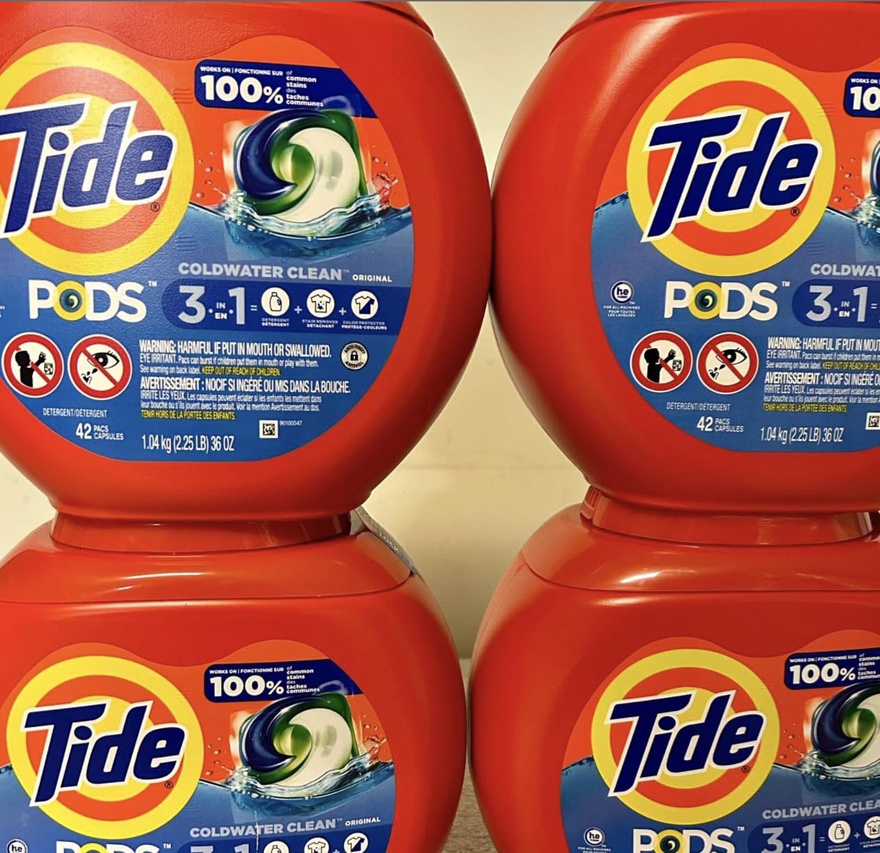 Tide PODS laundry detergent pacs, 3-in-1 Stain Remover, Odor Fighter, Color Protector, 57 Count, HE compatible, Clean Breeze Scent - Customer Photo 4