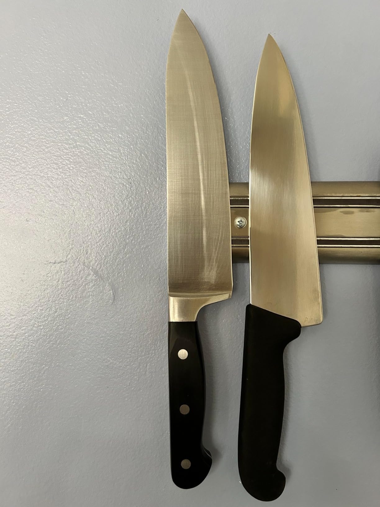 Victorinox Swiss Army Fibrox Chef's Knife Black 8 in Customer Review Victorinox Swiss Army Fibrox Chef's Knife Black 8 in - Customer Photo 1