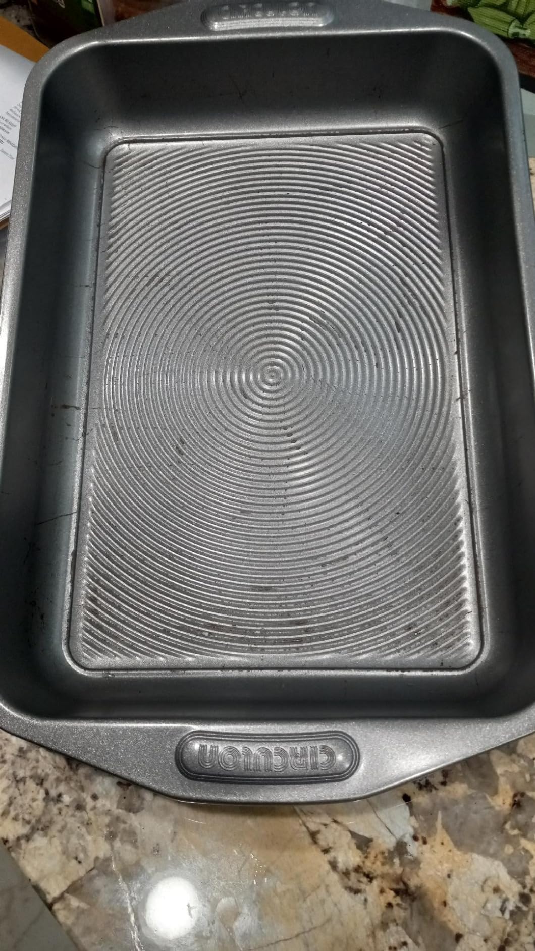 Circulon Total Nonstick Baking Pan With Lid / Nonstick Cake Pan With Lid, Rectangle - 9 Inch x 13 Inch, Gray - Customer Photo 2