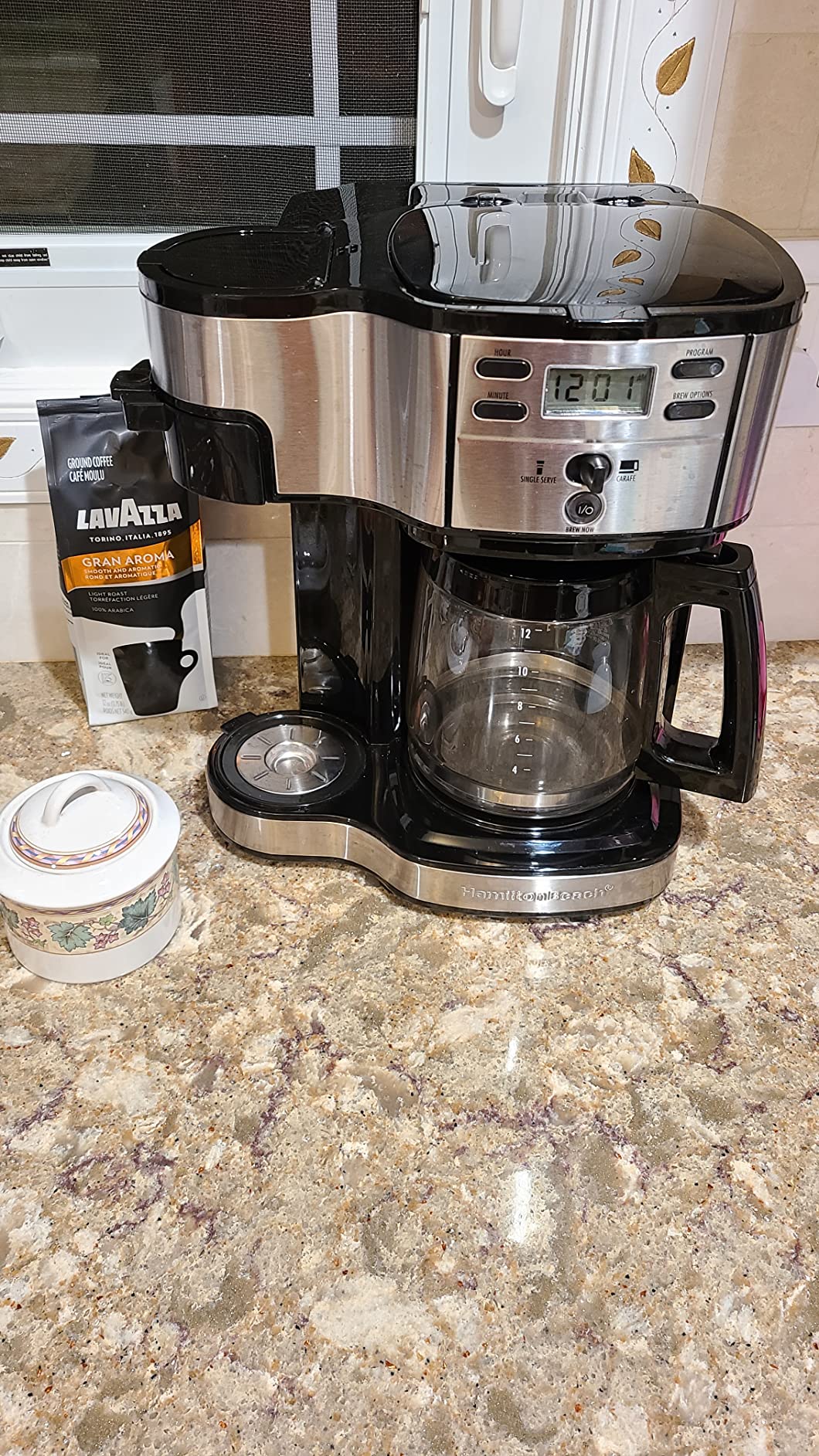 Hamilton Beach 2-Way Programmable Coffee Maker, 12 Cup Glass Carafe And Single Serve Coffee Maker, Black with Stainless Steel Accents, 49980RG Customer Review Hamilton Beach 2-Way Programmable Coffee Maker, 12 Cup Glass Carafe And Single Serve Coffee Maker, Black with Stainless Steel Accents, 49980RG - Customer Photo 2