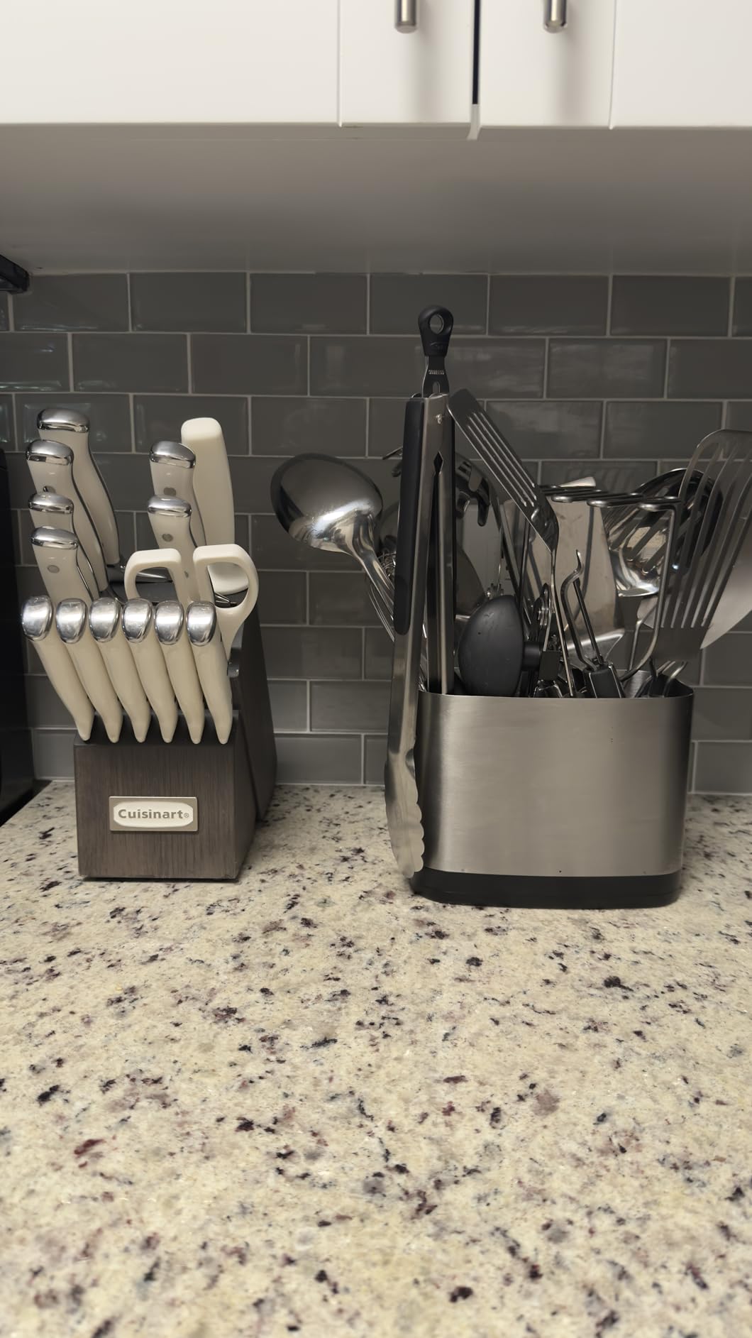 Cuisinart 15-Piece Knife Set with Block, High Carbon Stainless Steel, Forged Triple Rivet, White, C77WTR-15P - Customer Photo 4