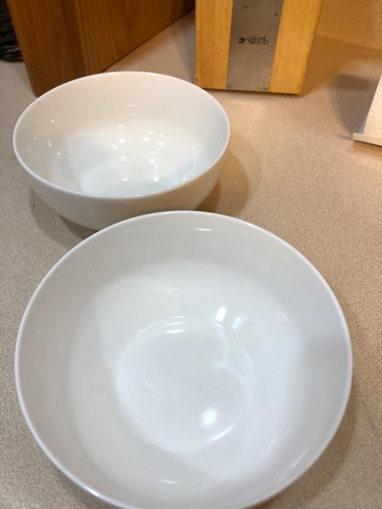 DOWAN 22 OZ White Ceramic Bowls Set of 4 - Perfect for Soup Bowls for Kitchen, Cereal Bowl, Ramen Bowl, Microwave Safe for Oatmeal, Fruit,Salad and Rice Bowl - Dishwasher & Microwave Safe - Customer Photo 3