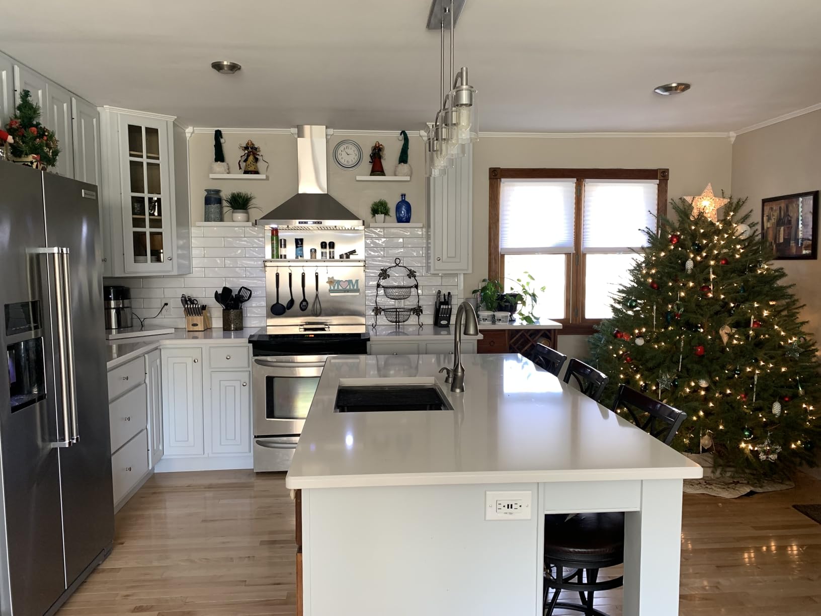 COSMO COS-63175S 30 in. Vista Collection 380 CFM Ducted Wall Mount Range Hood, Touch Controls, LED Lights, Stainless Steel Customer Review COSMO COS-63175S 30 in. Vista Collection 380 CFM Ducted Wall Mount Range Hood, Touch Controls, LED Lights, Stainless Steel - Customer Photo 1