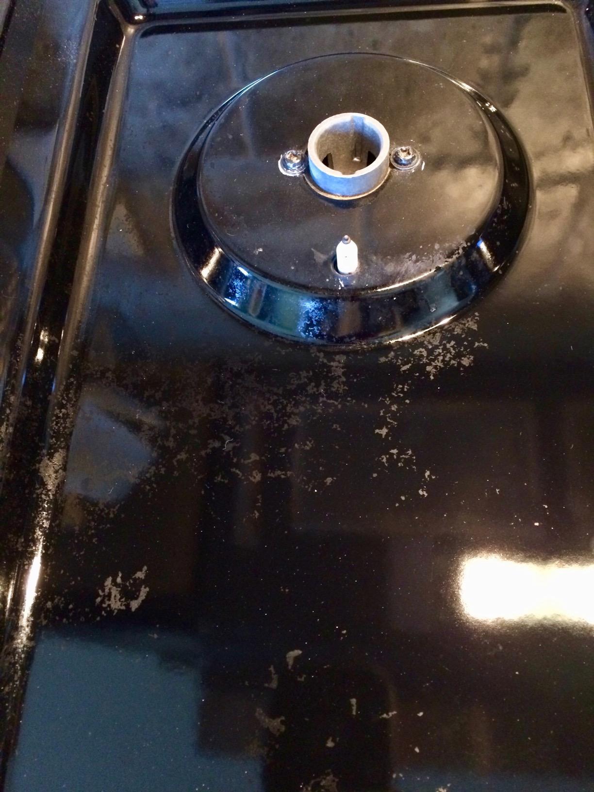 Affresh Cooktop Cleaning Kit, Safe for Glass & Ceramic Cooktops, Includes 5 oz cleaner, 5 pads, 1 scraper - Customer Photo 1