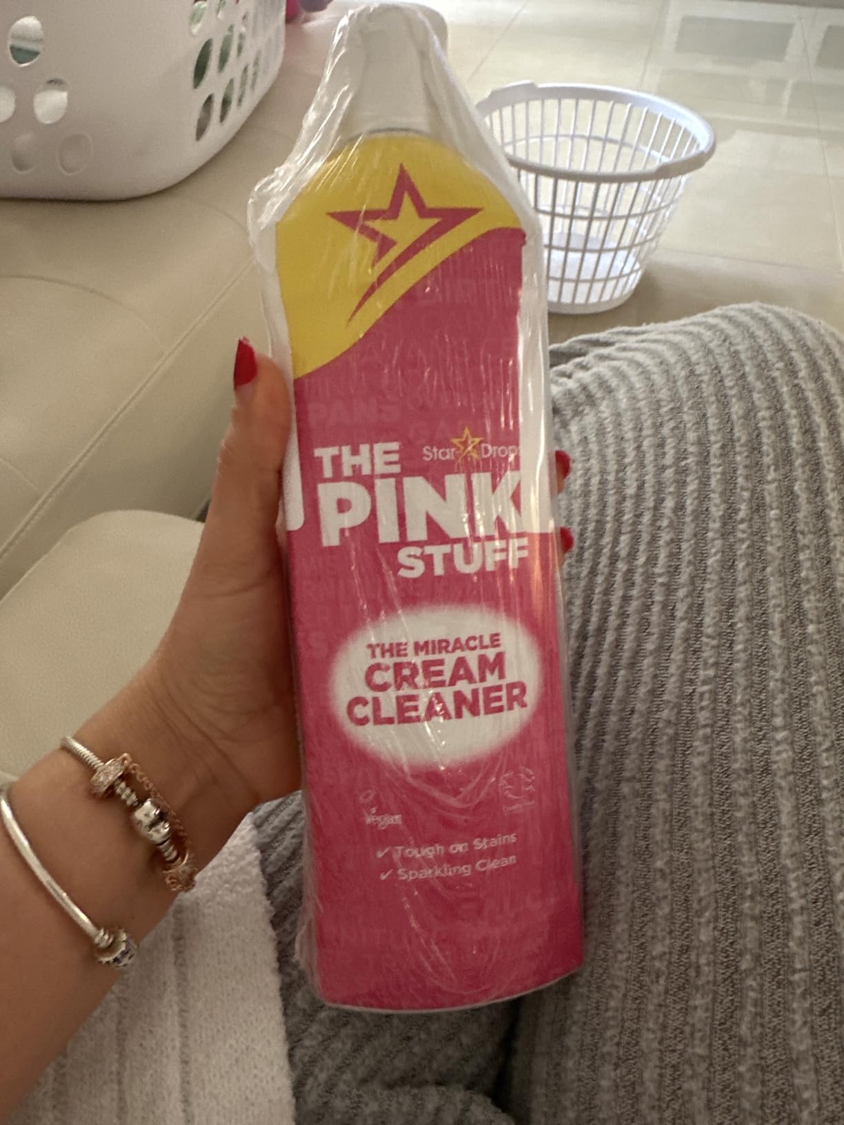 Stardrops The Pink Stuff Miracle Cream Cleaner - Multi-Purpose Liquid Cleaner for Kitchens, Bathrooms & More - Removes Grease, Grime & Limescale - Tough on Stains, Gentle on Surfaces - 500ml - Customer Photo 1