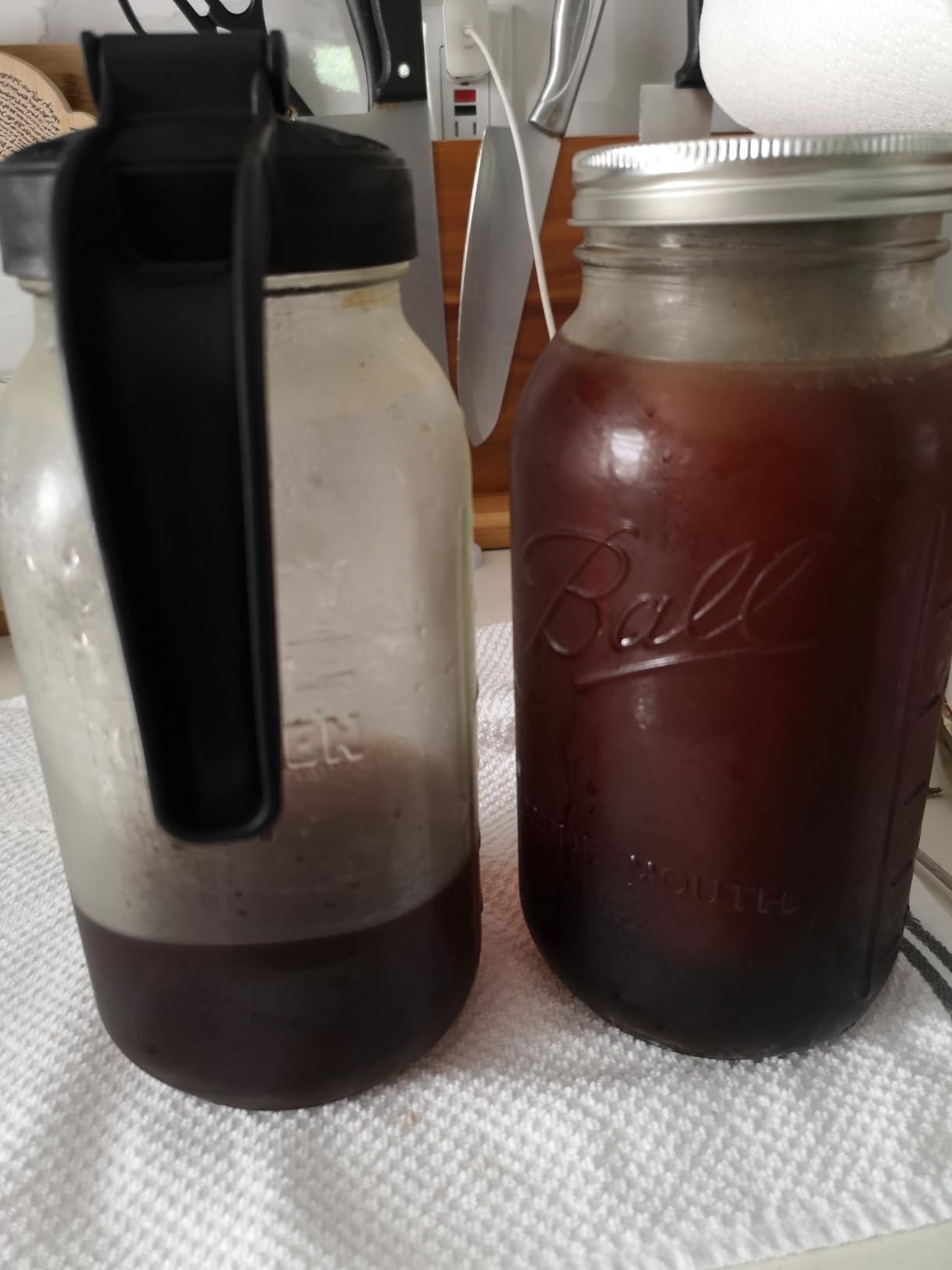 County Line Kitchen Glass Cold Brew Coffee Maker with Lid - Wide Mouth, 2 Quart (64 oz) - Heavy Duty, Leak Proof - Sun & Iced Tea Pitcher, Cold Brew Coffee, Breast Milk Storage, Water - Gray - Customer Photo 2