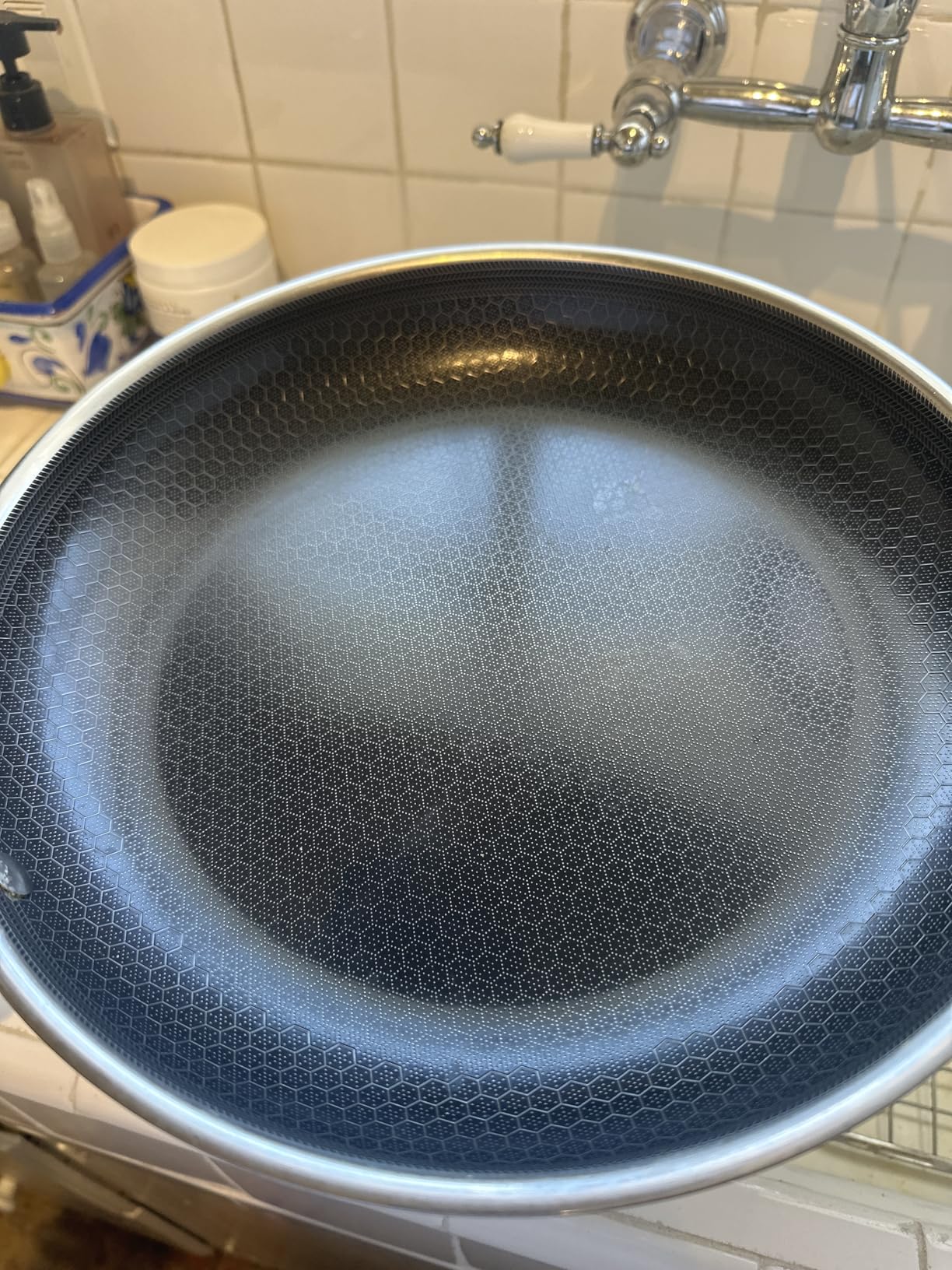 HexClad Hybrid Nonstick 12-Inch Frying Pan Customer Review HexClad Hybrid Nonstick 12-Inch Frying Pan - Customer Photo 2