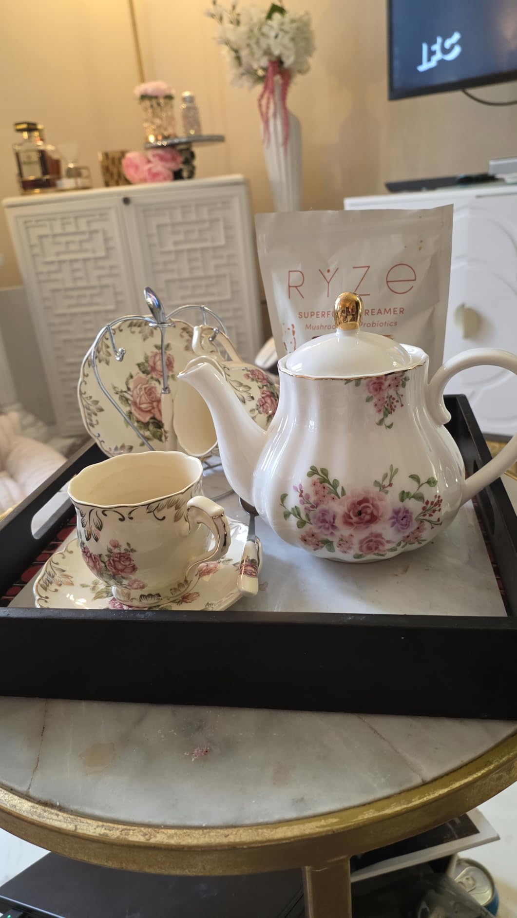 Sweejar Royal Teapot, Ceramic Tea Pot with Removable Stainless Steel Infuser, Blooming & Loose Leaf Teapot - 28 Ounce(White) - Customer Photo 1