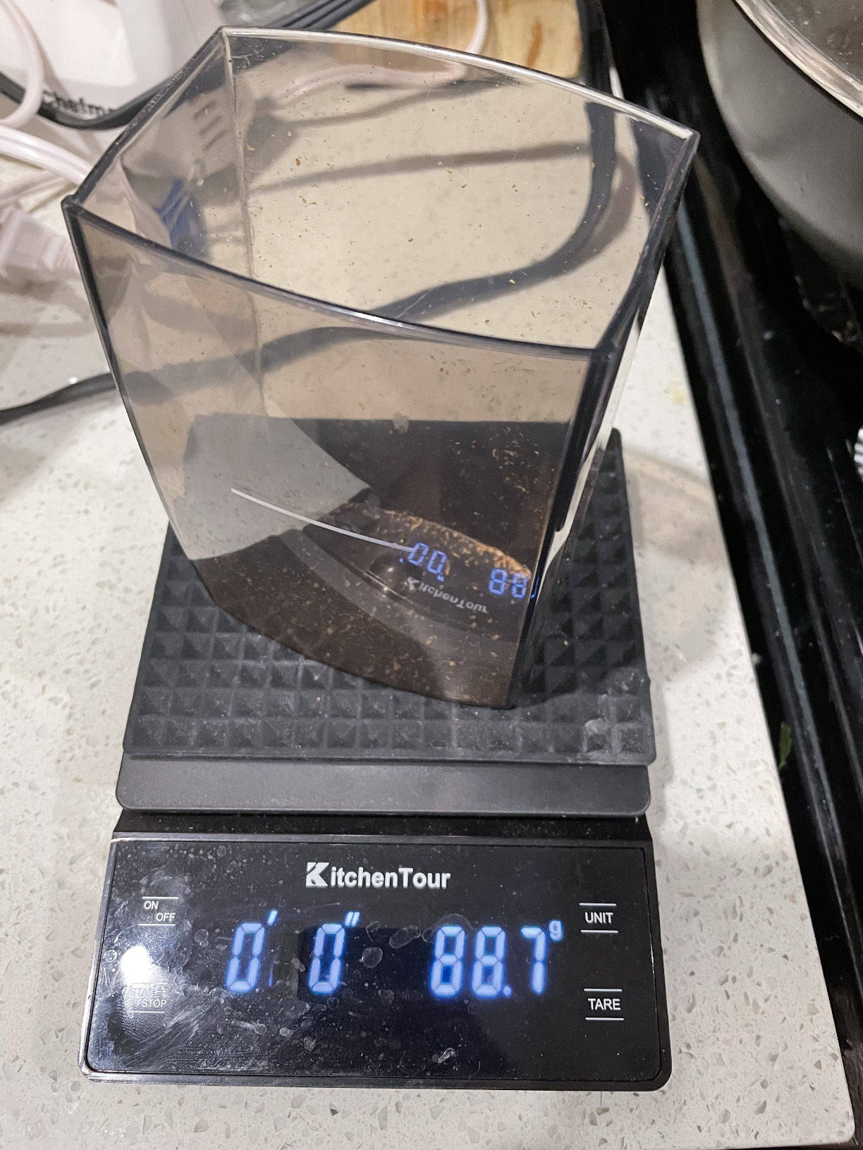 KitchenTour Coffee Scale with Timer 3kg/0.1g High Precision Pour Over Drip Espresso Scale with Back-Lit LCD Display (Batteries Included) - Customer Photo 5