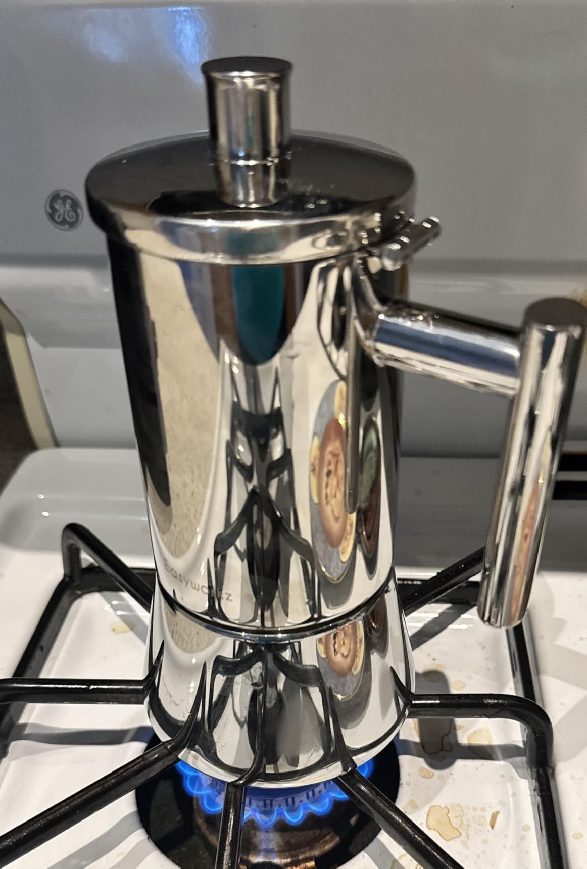 Easyworkz Diego Stovetop Espresso Maker Stainless Steel Italian Coffee Machine Maker 6Cup 10 oz Moka Pot Induction Espresso Pot - Customer Photo 2