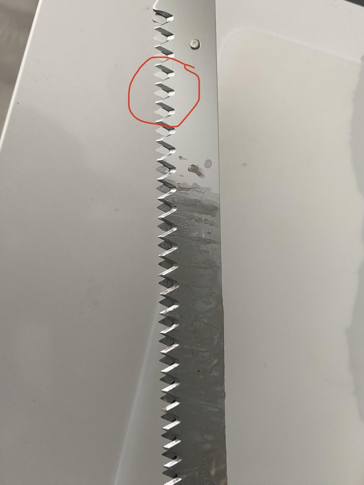 Electric Knife for Turkey, Meat Slicing, Bread, Fillet, Foam & More | Ergonomic Handle + 2 Stainless Steel Carving Blades & Serving Fork Included - Customer Photo 2