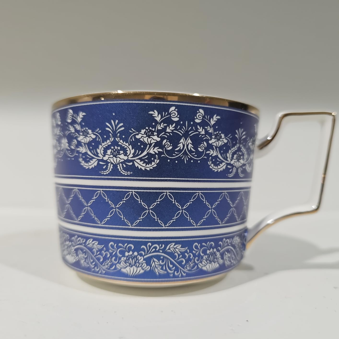 ACMLIFE Tea Sets for Adults for 6 - Tea Pot Sets with Cups Blue, Tea Sets for Women Tea Party, Fine Bone China 24K Gold, Vintage British English Porcelain Afternoon Service Sets for Luxury Gift Customer Review ACMLIFE Tea Sets for Adults for 6 - Tea Pot Sets with Cups Blue, Tea Sets for Women Tea Party, Fine Bone China 24K Gold, Vintage British English Porcelain Afternoon Service Sets for Luxury Gift - Customer Photo 4
