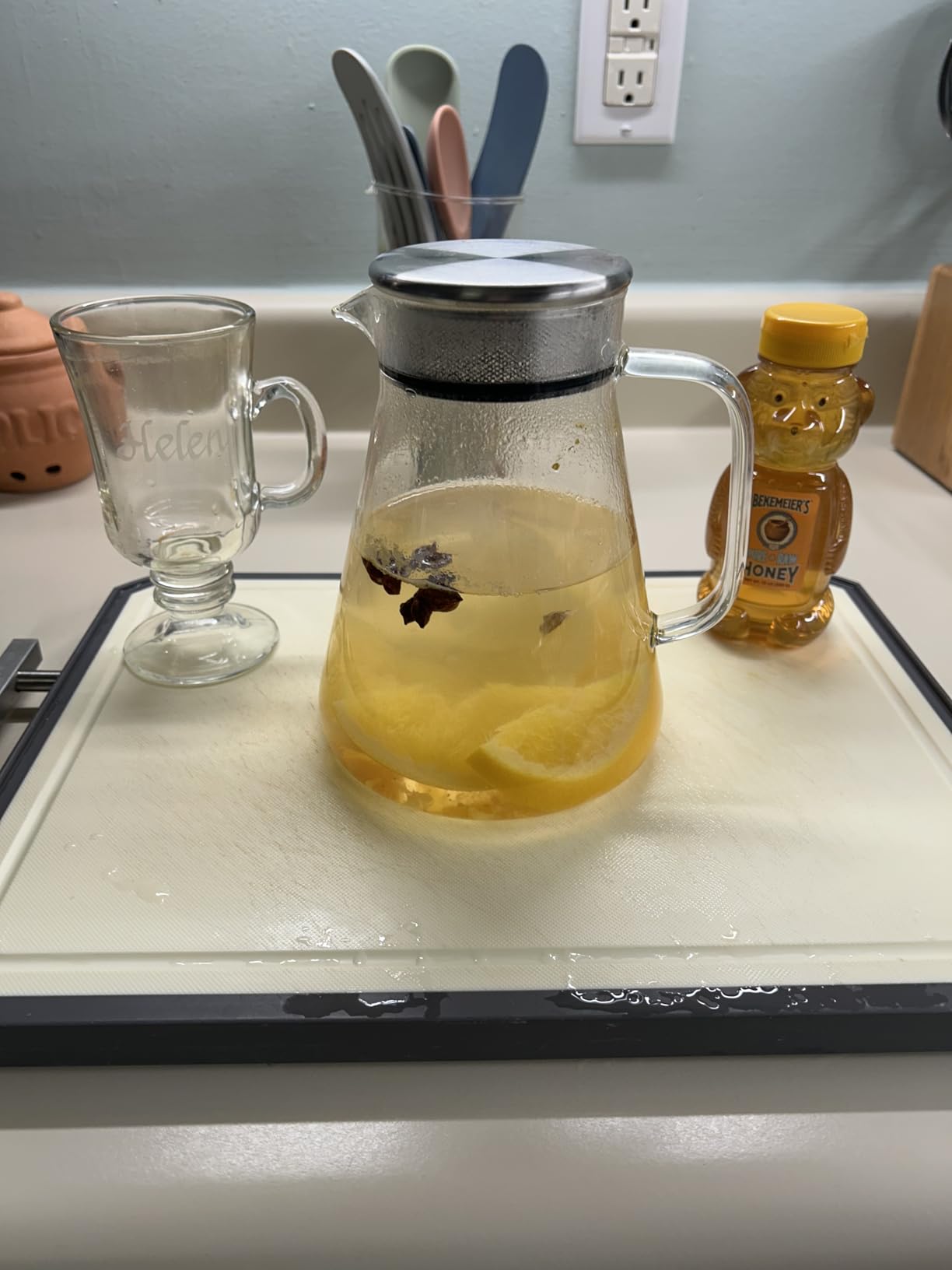 Teabloom One-Touch Tea Maker, 2-in-1 Teapot and Kettle with Stainless Steel Filter Lid for Loose Tea – Stain-Free Borosilicate Glass Teapot (27 Oz) – Tea Connoisseur's Choice - Customer Photo 2