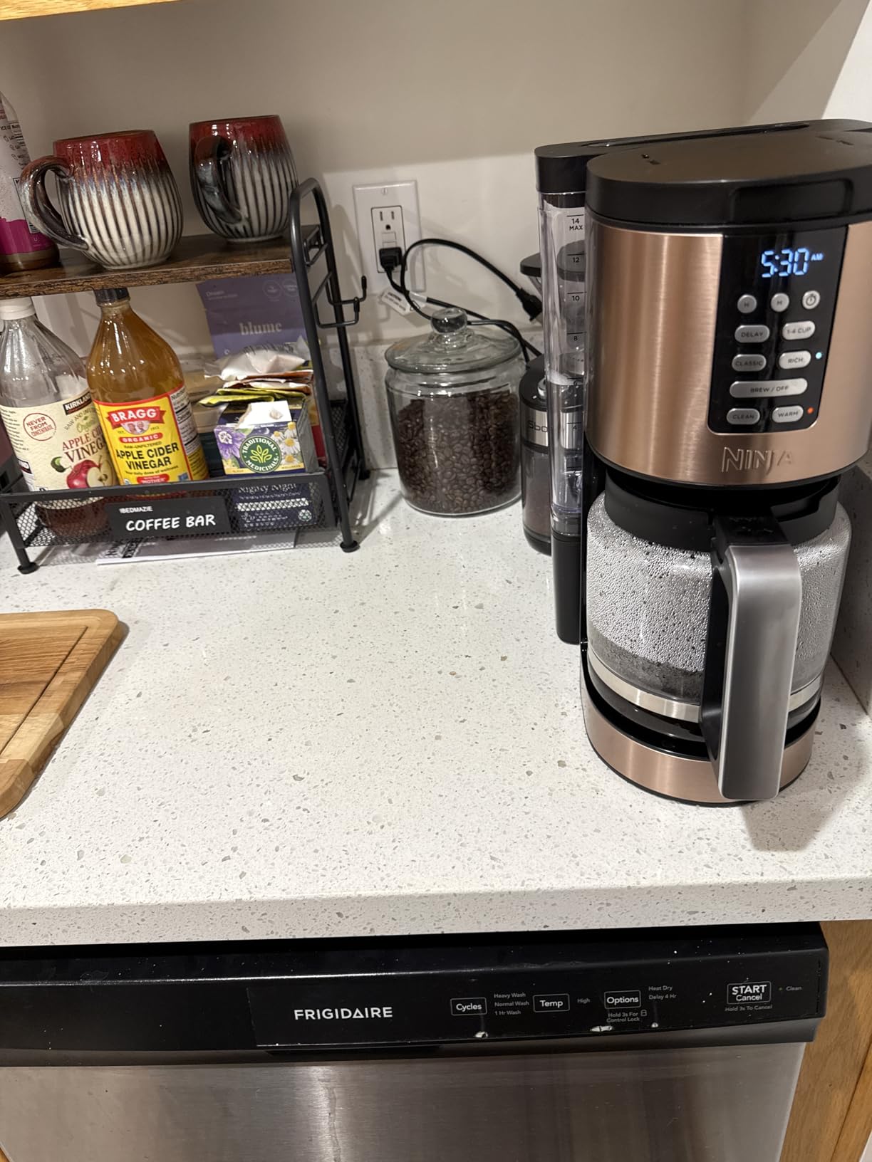 Ninja 14 Cup Programmable Coffee Maker XL Pro with Permanent Filter, 2 Brew Styles Classic & Rich, 4 Programs Small Batch, Delay Brew, Freshness Timer & Keep Warm, DCM201 - Customer Photo 2