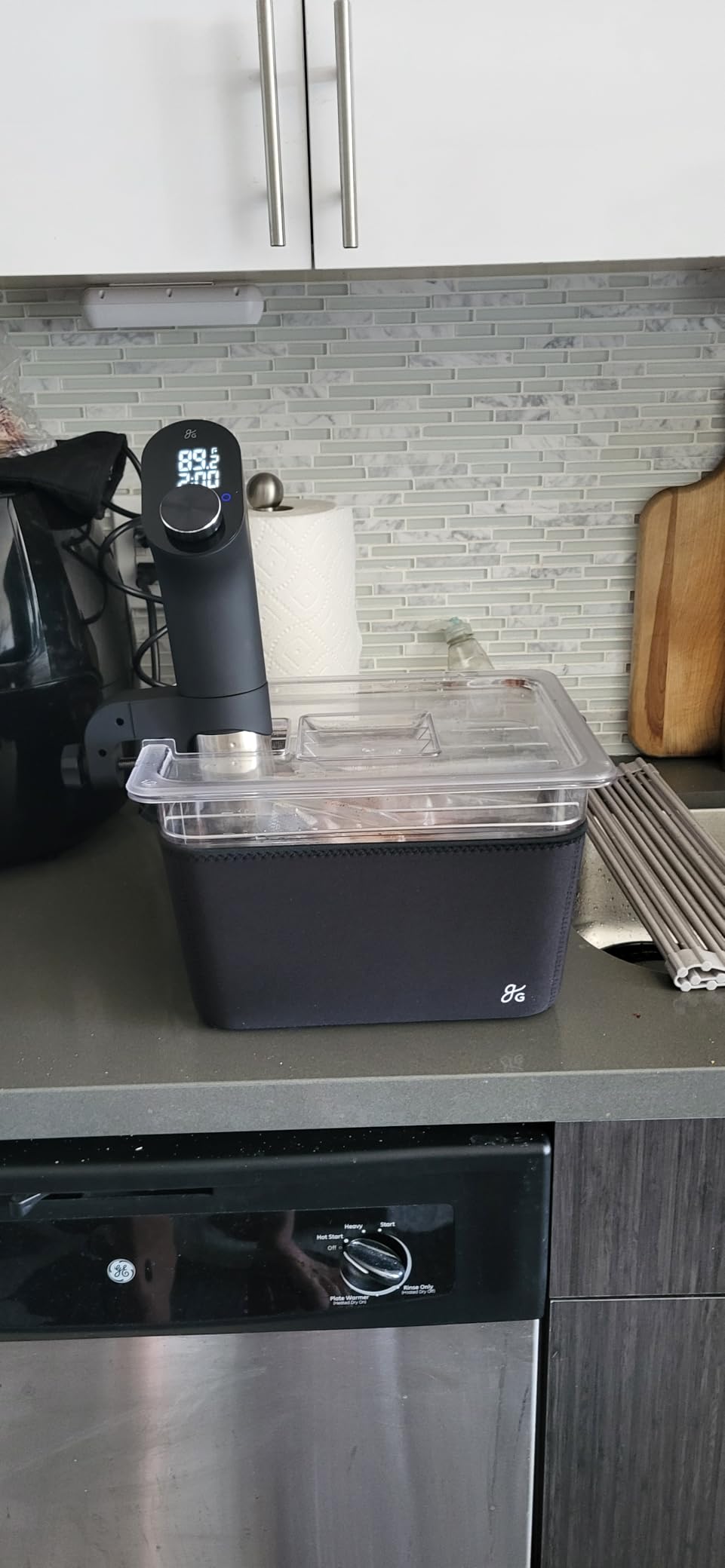Greater Goods Sous Vide Container 12 Qt with Stainless Steel Rack, Insulation Sleeve, and Lid, (Onyx Black) - Customer Photo 2