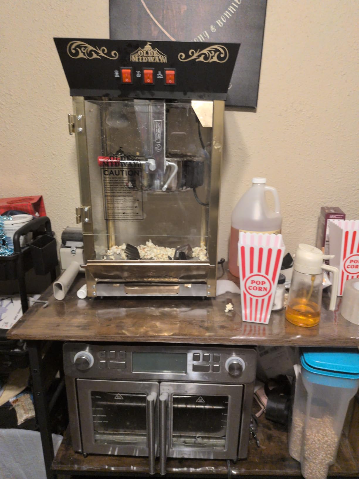 Olde Midway Movie Theater-Style Popcorn Machine Maker with Cart and 10-Ounce Kettle - Red, Vintage-Style Popper on Wheels - Customer Photo 2