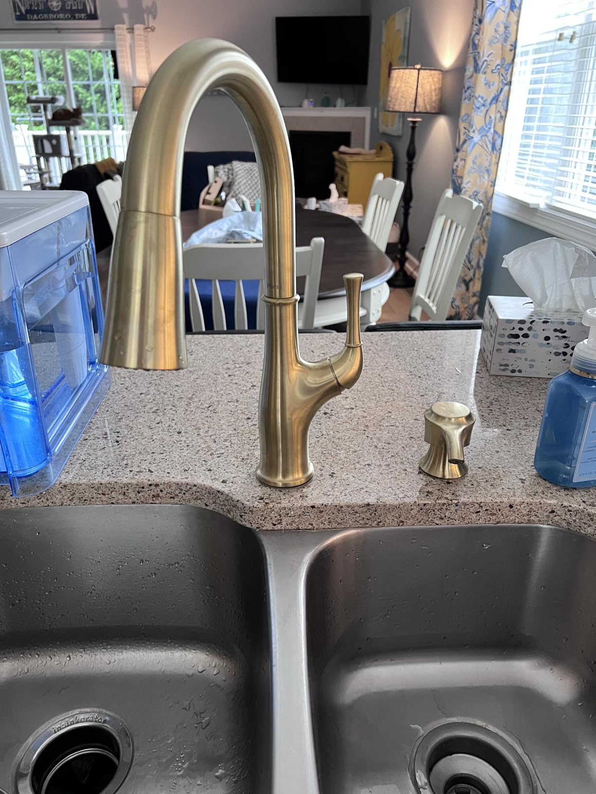 Pfister Alderwood Kitchen Faucet with Pull Down Sprayer and Soap Dispenser, Single Handle, NSF Certified, Brushed Gold Finish, F5297AWBG - Customer Photo 2