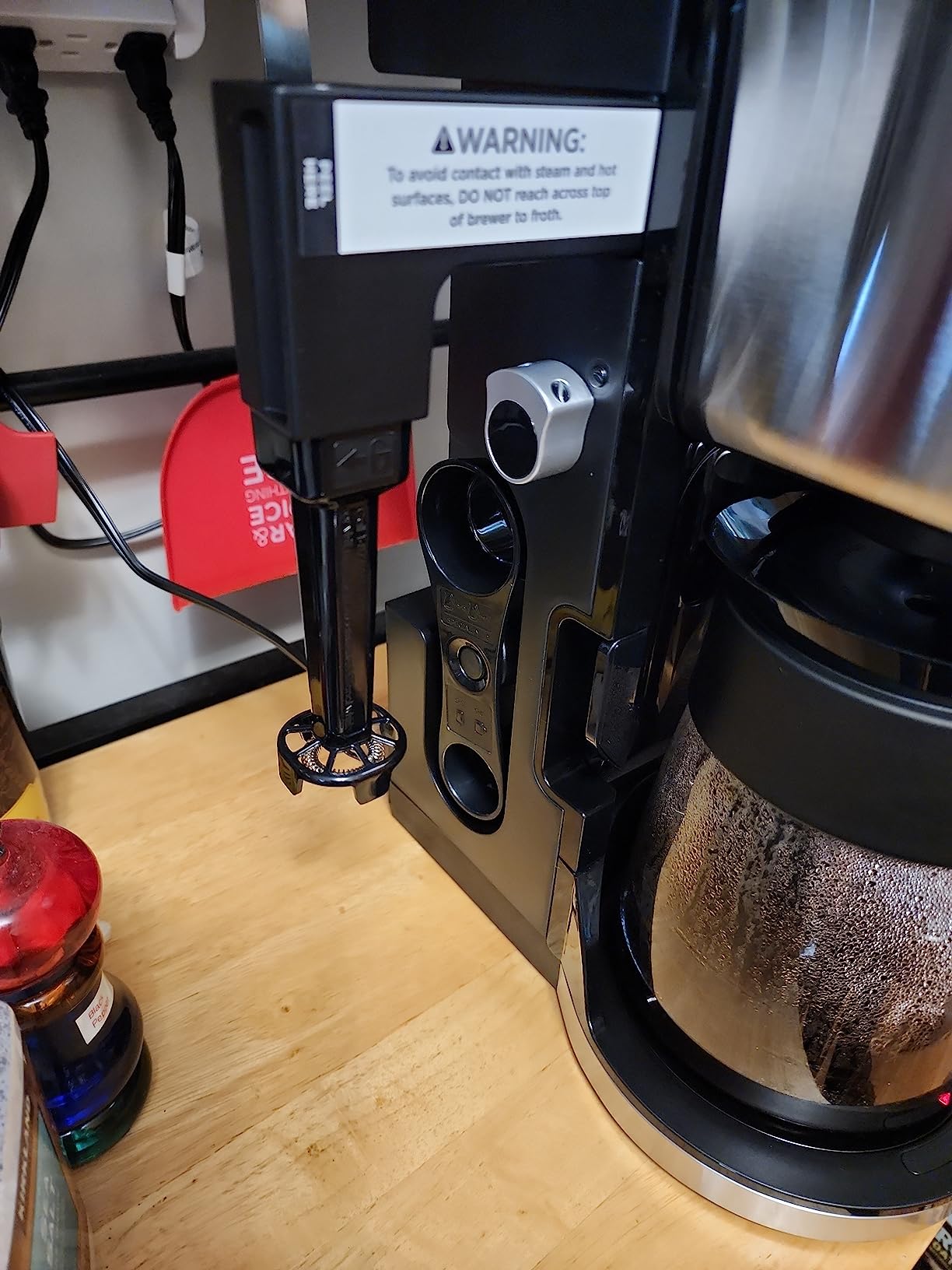 Ninja | Drip Coffee Maker | DualBrew Pro Hot & Iced Coffee Machine | Use with K-Cup Coffee Pods | 3 Brew Styles (Classic, Rich, & Iced) | 60oz Removable Reservoir & Dishwasher Safe | Black | CFP101 - Customer Photo 1