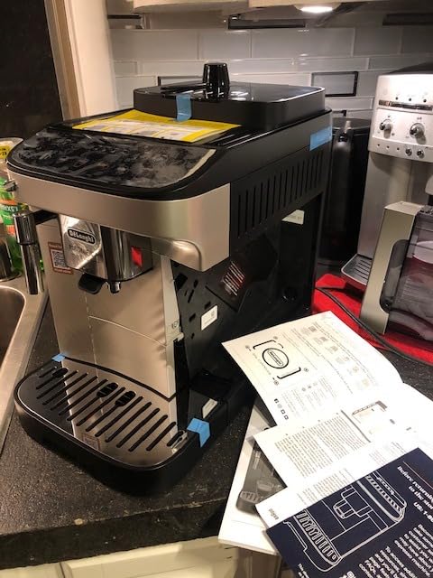 De'Longhi Magnifica Start Automatic Espresso Machine with Manual Milk Frother & Built in Grinder - 3 One-Touch Recipes, Easy-to-Clean, Home Barista Coffee Maker for Lattes, Cappuccino, Iced Coffee - Customer Photo 3
