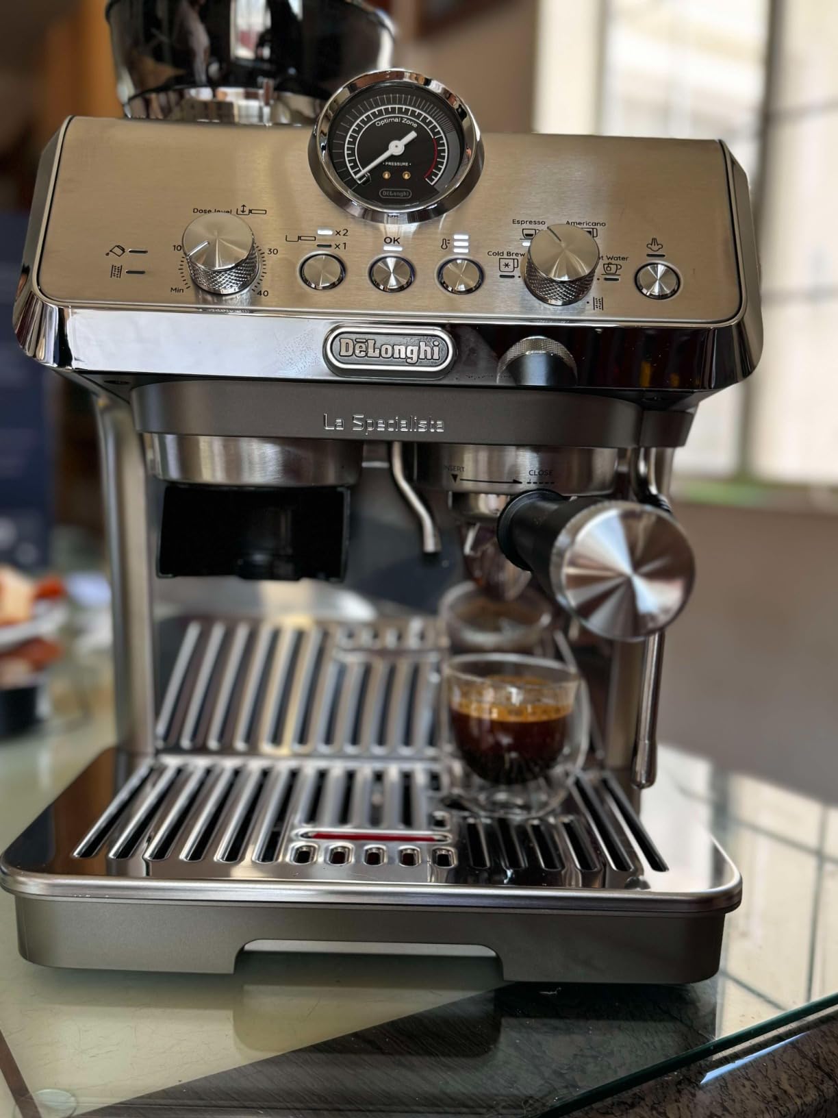 De'Longhi La Specialista Opera Espresso Machine – Cold Brew & Espresso Maker with Smart Tamping, Burr Grinder, Milk Steam Wand/Frother & 19-Bar Pressure – For Lattes & Cappuccinos - Customer Photo 1