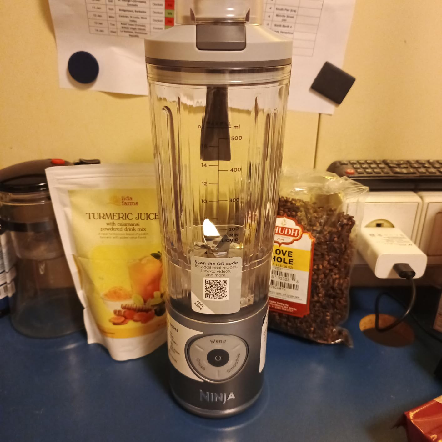 Ninja Blast Max, Portable Blender + Twist & Go, Personal Smoothie, Blend, Ice Crush, 3 Programs, Cordless, 22 oz removable Vessel, Dishwasher Safe, Leakproof, Navy, BC251NV - Customer Photo 1