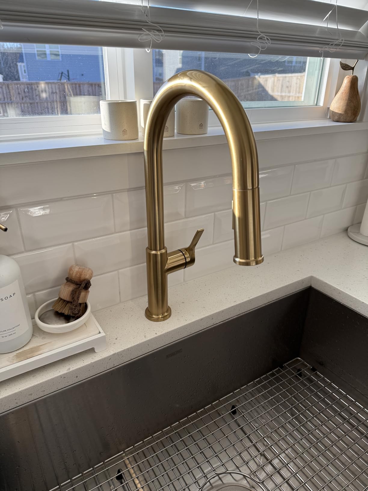 KRAUS Torak Pull Down Kitchen Faucet in Spot-Free Brushed Brass with 2 Function Sprayer, Pre-Attached Water Lines, and Mounting Hardware, KPF-2840SFBB - Customer Photo 1