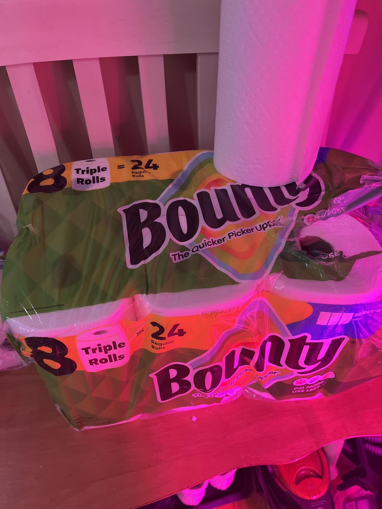 Bounty Quick-Size Paper Towels, White, 12 Family Triple = 40 Regular Rolls Customer Review Bounty Quick-Size Paper Towels, White, 12 Family Triple = 40 Regular Rolls - Customer Photo 1