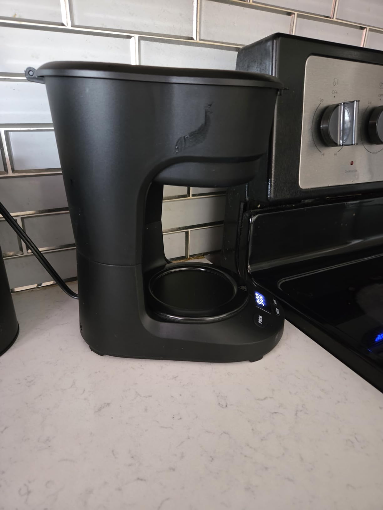 5-Cup Programmable Drip Coffee Maker, a compact coffee machine with a digital clock and 24-hour programmable timer, featuring Auto Shut-Off, and a Removable Filter Basket for Home & Office Customer Review 5-Cup Programmable Drip Coffee Maker, a compact coffee machine with a digital clock and 24-hour programmable timer, featuring Auto Shut-Off, and a Removable Filter Basket for Home & Office - Customer Photo 2