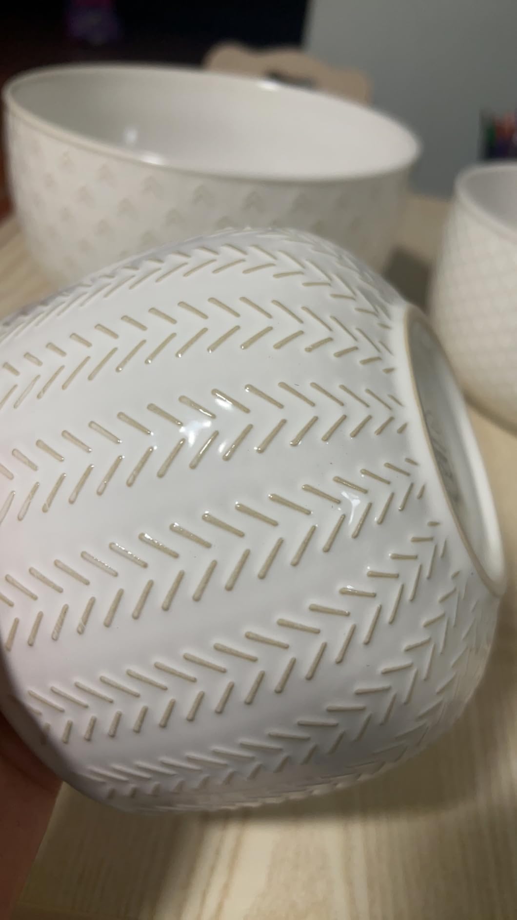 Lareina Ceramic Large Mixing Bowls Set of 4, Nesting Bowls for Cooking, Baking, Salad Etc, Serving Bowls Gift, Kitchen Stoneware, Oven, Microwave and Dishwasher Safe - 20/44/98/145 OZ, Ivory White - Customer Photo 1