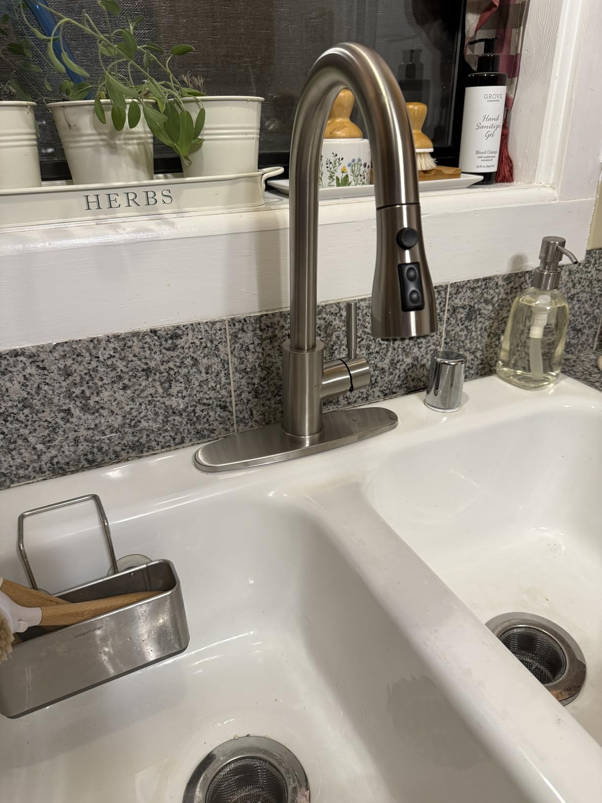 WEWE Touchless Kitchen Sink Faucet with Soap Dispenser, Single Handle Kitchen Faucets with Pull Down Sprayer Smart Motion Sensor Stainless Steel, Brushed Nickel customer photo 2