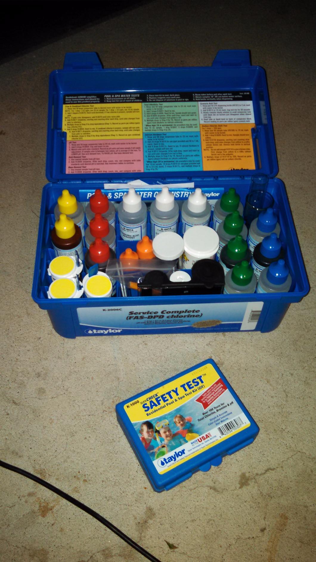 Taylor Service Complete Pool Water Test Kit K-2006C customer photo 1