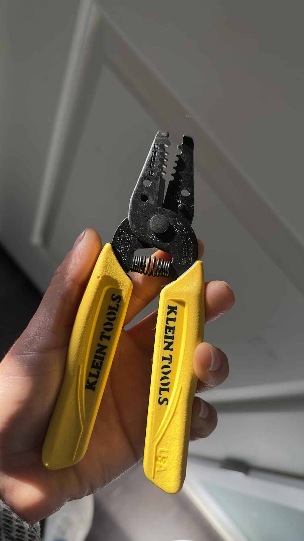 Klein Tools 11048 Dual Wire Stripper Cutter for Solid Wire, Made in USA customer photo 2