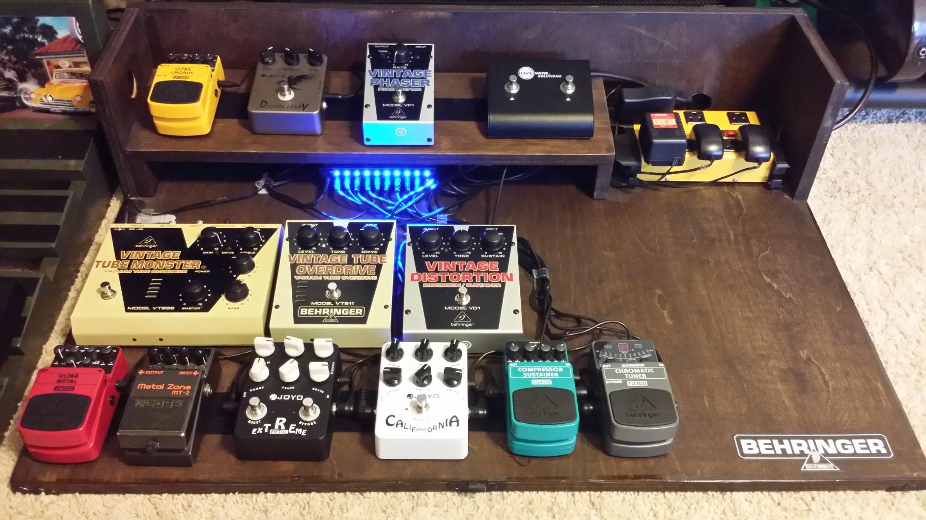 Behringer TU300 Ultimate Guitar/Bass Tuner customer photo 1