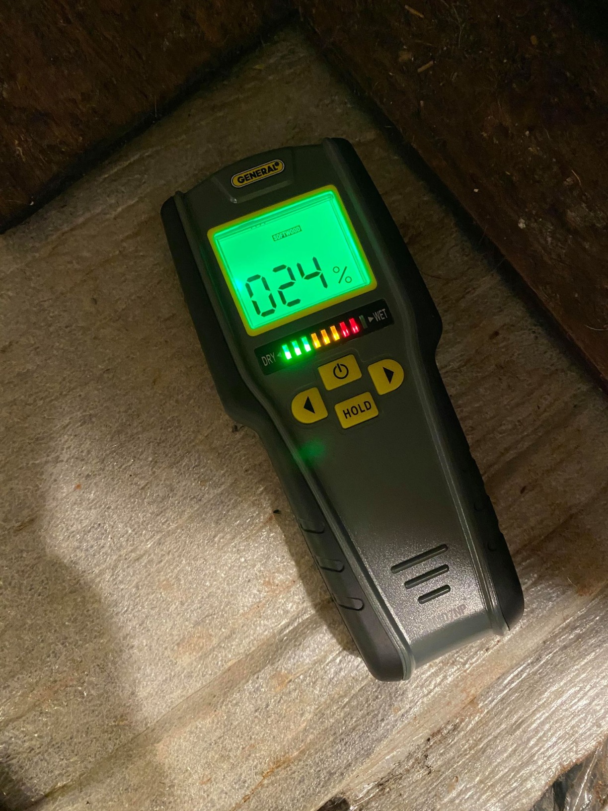 General Tools Digital Moisture Meter MMD7NP - Humidity Sensor - Pinless and Non-Invasive customer photo 1