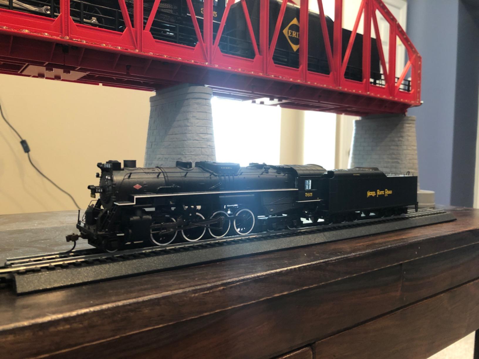 Bachmann 2-8-4 Berkshire Steam Locomotive & Tender -- DCC Sound Value Equipped NICKEL PLATE #765 - RAILFAN VERSION - HO Scale customer photo 2