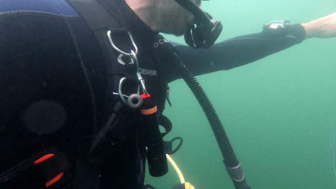 SCUBAPRO MK25 EVO/A700 Carbon BT Diving Regulator System for Scuba Diving customer photo 1