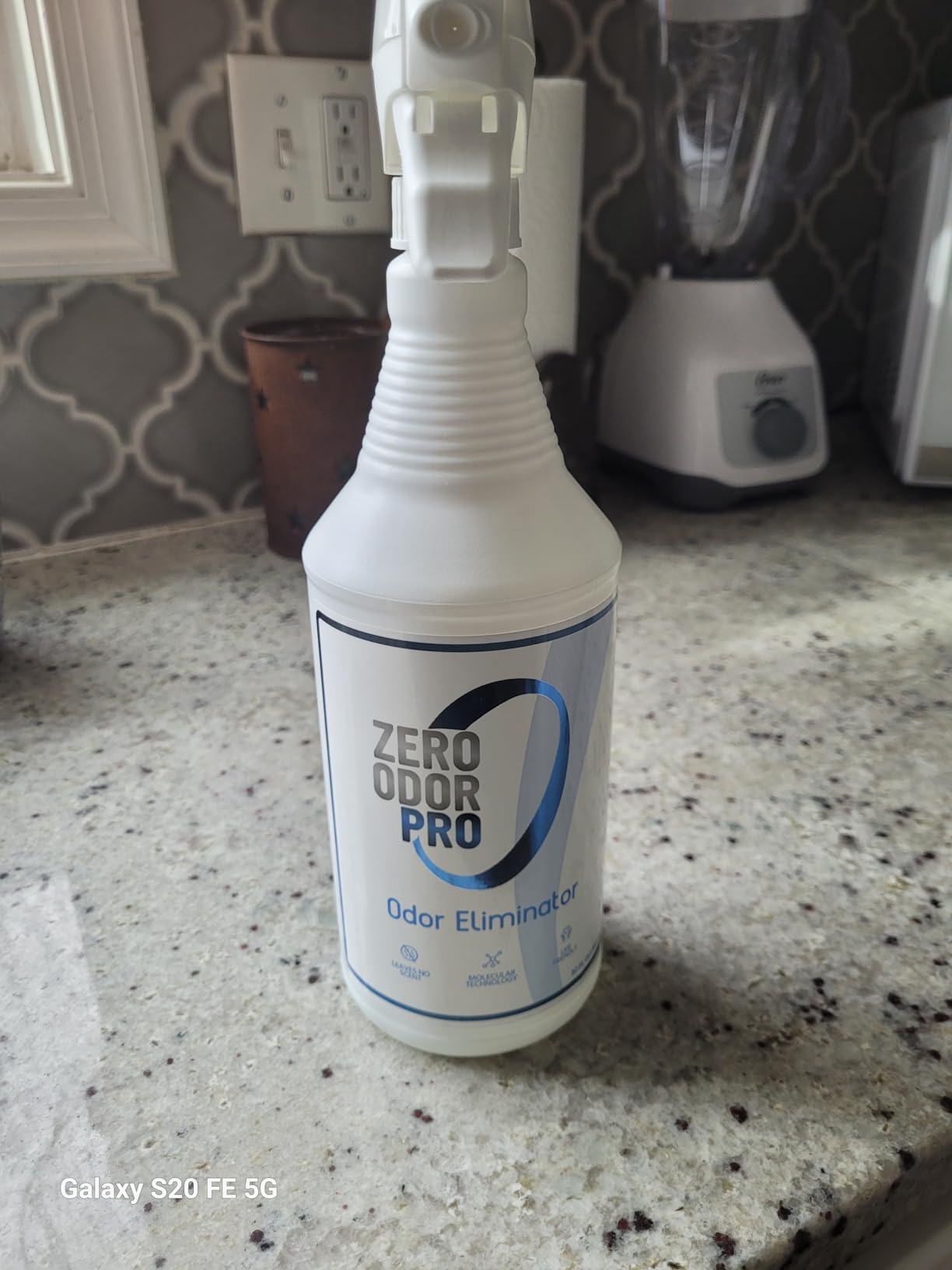 Zero Odor Pro - Commercial Strength Eliminator Odor Neutralizer, Room Deodorizer Odor Eliminator Musty Smell - Strongest Odor Eliminator Trigger Spray, (32-ounce) customer photo 1