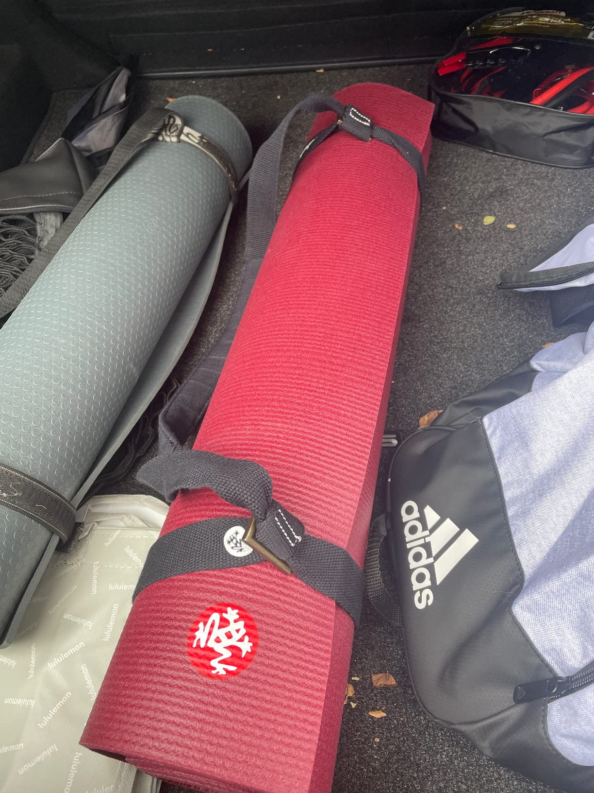 Manduka Yoga Commuter Mat Carrier - Eco-Friendly Cotton, Easy to Carry, Hands-Free, For All Mat Sizes, 68