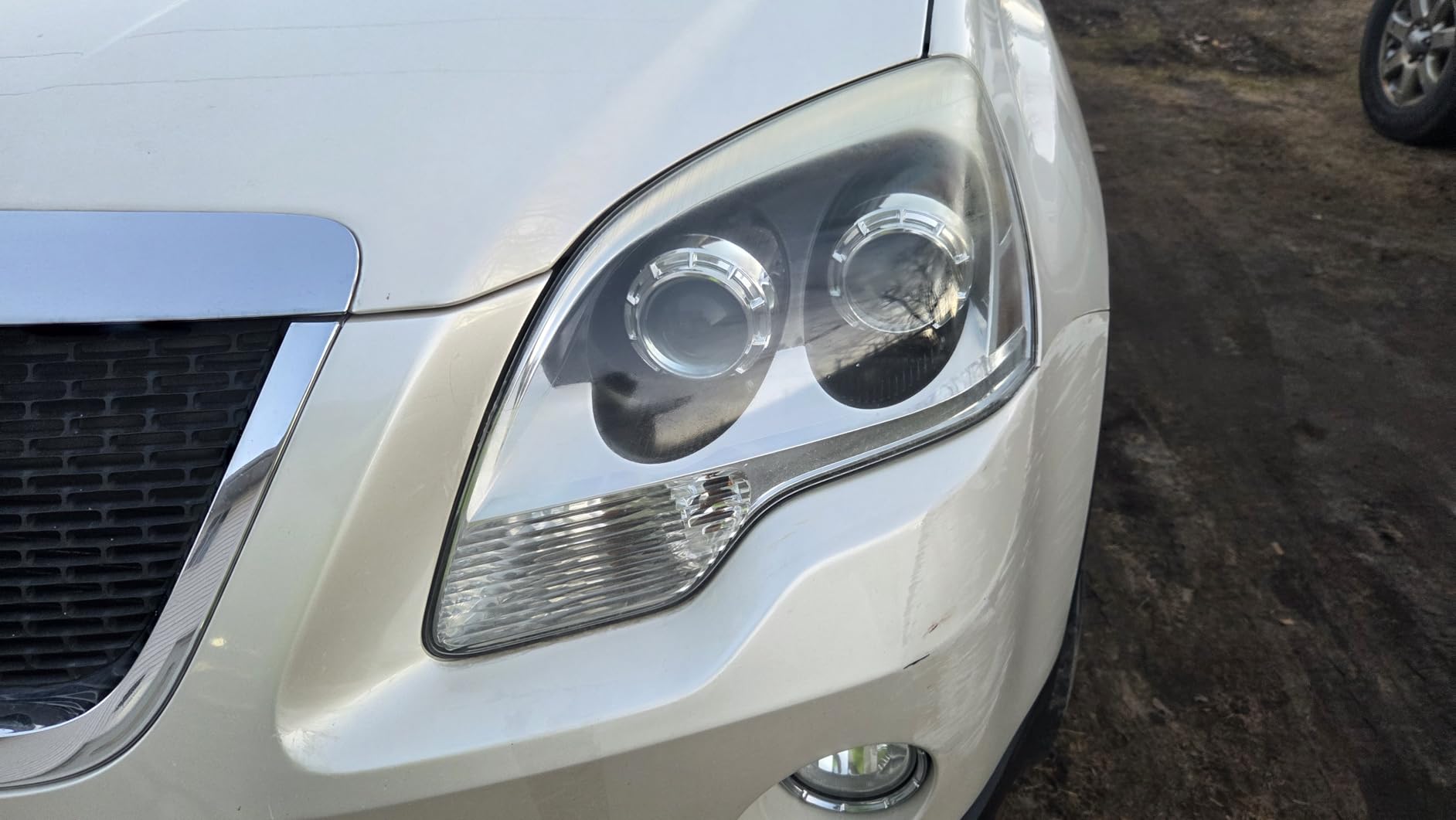 Chemical Guys Headlight Restore and Protect - Cleans, Restores Clarity, and Protects Headlights from Future Fading, Safe for Trucks, SUVs, Motorcycles, RVs & More - 16 oz customer photo 2