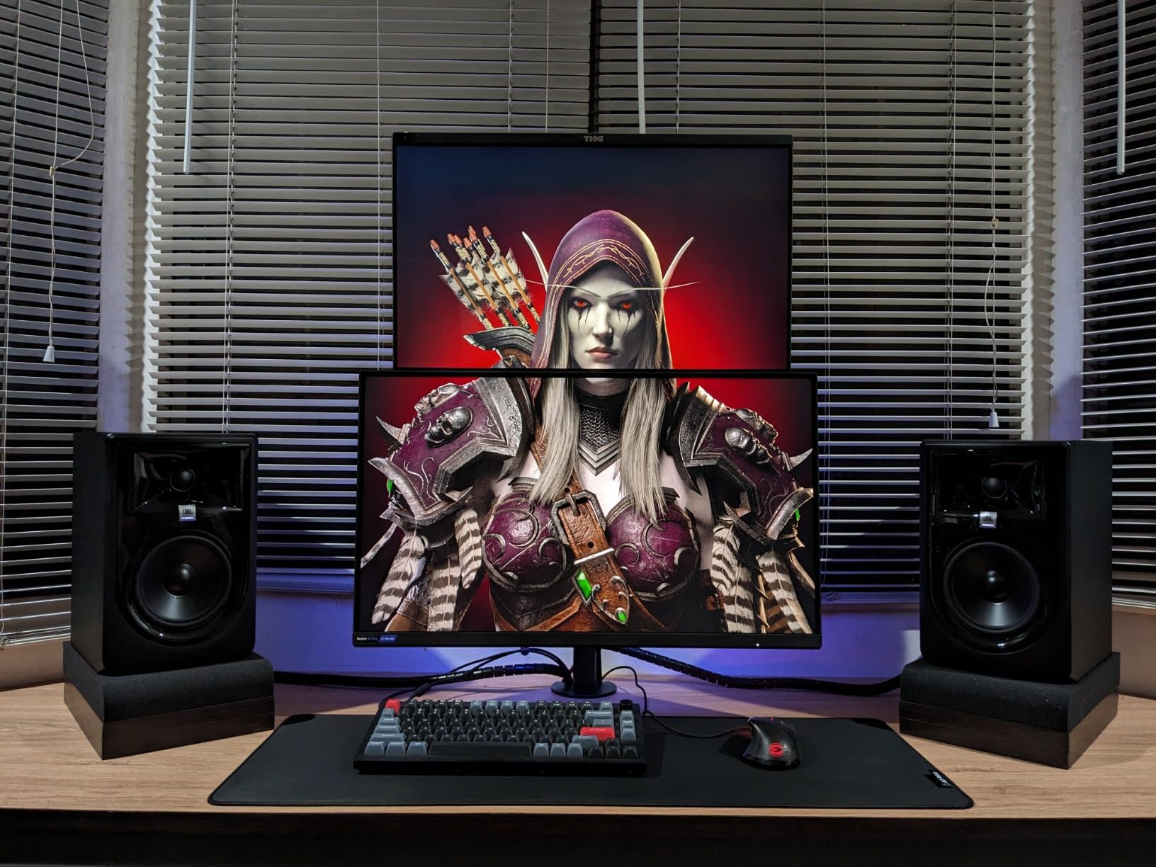 JBL Professional 305PMkII 5-Inch 2-Way Powered, Active Monitor Speaker for Near Field Music Production customer photo 2