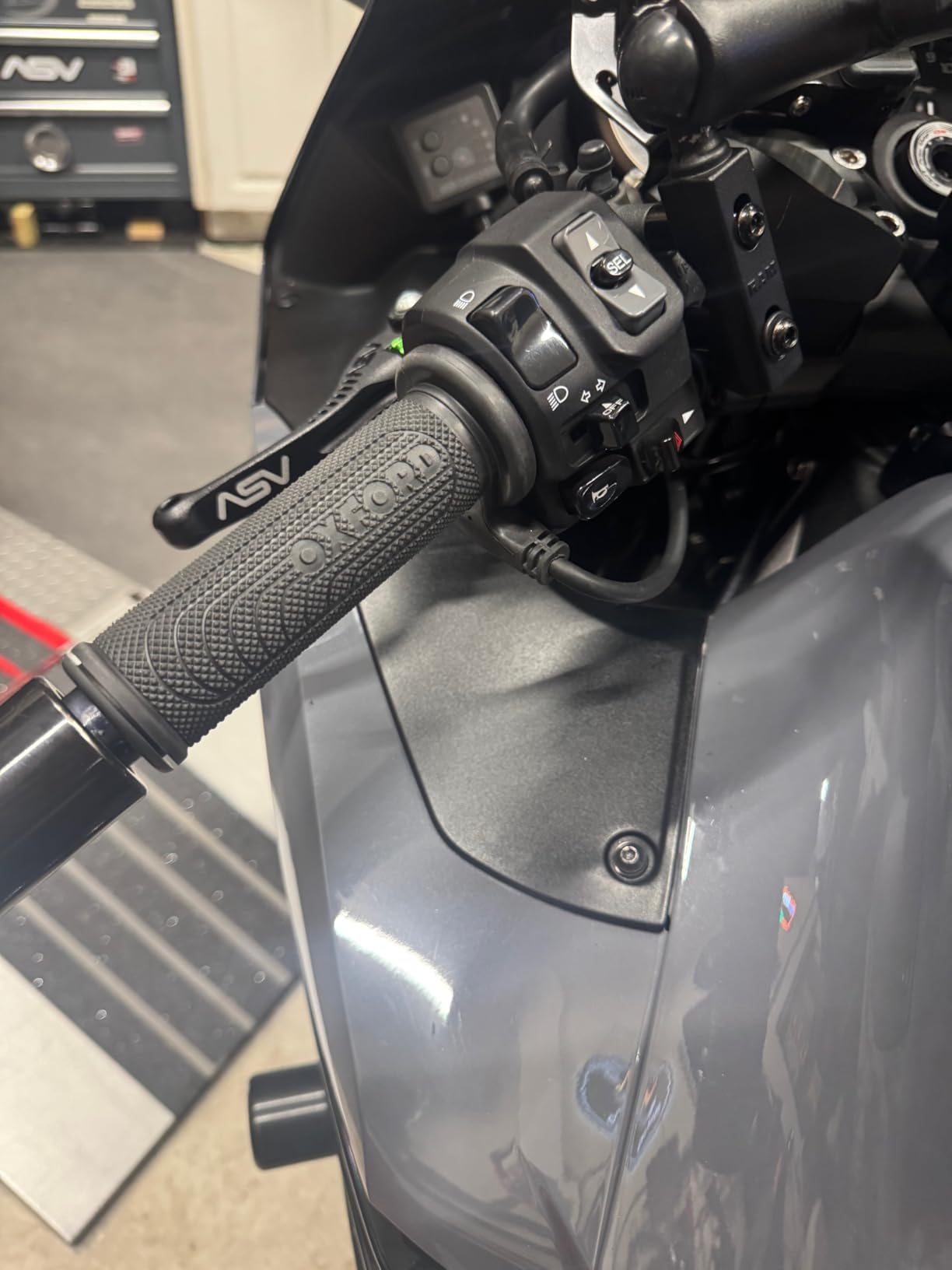 Oxford - Heaterz Premium - Cruiser Heated Grips (Temperature controlled Motorcycle Grips) customer photo 2