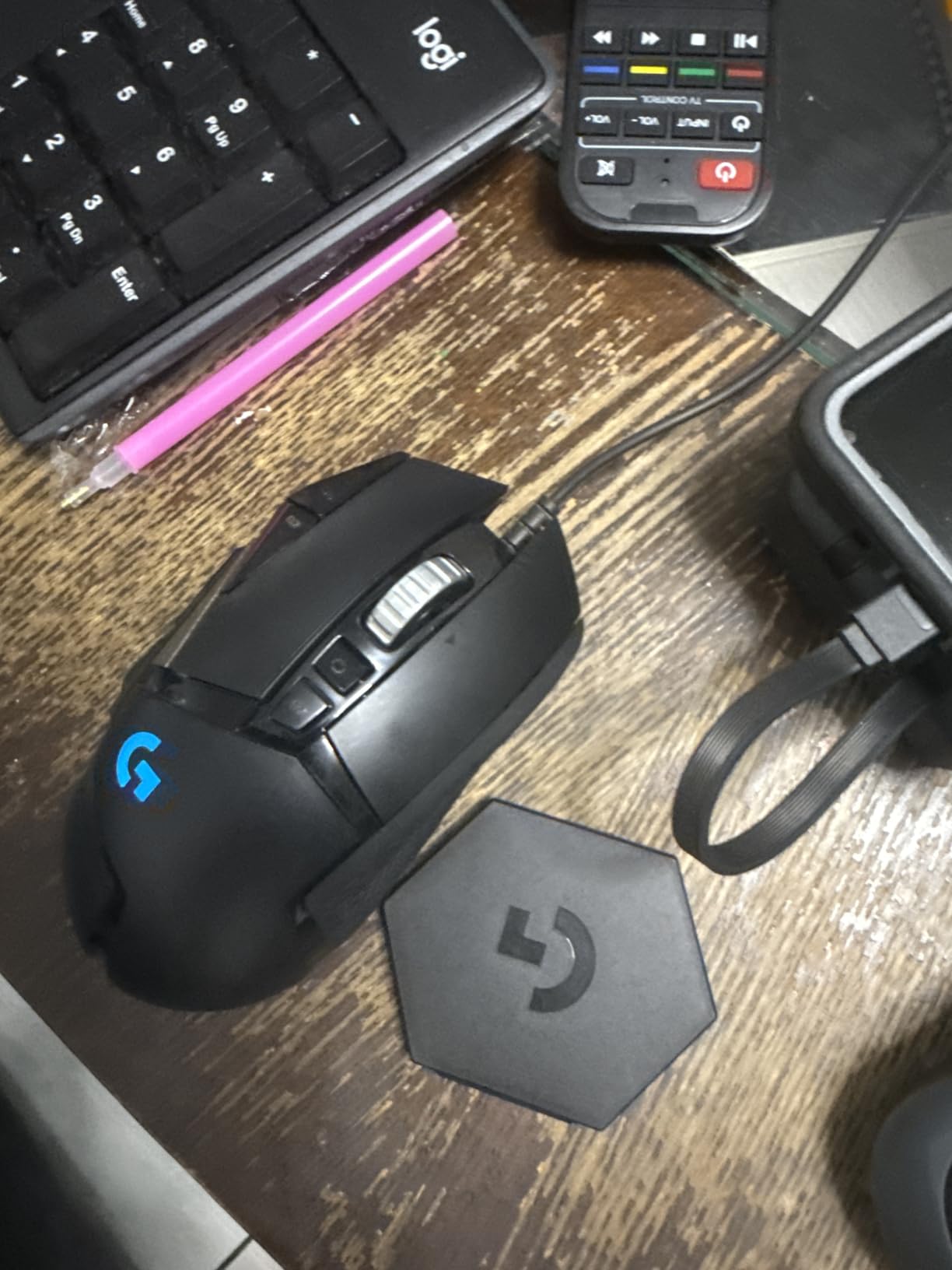 Logitech G502 Hero High Performance Wired Gaming Mouse, Hero 25K Sensor, 25,600 DPI, RGB, Adjustable Weights, 11 Programmable Buttons, On-Board Memory, PC/Mac - Black customer photo 2
