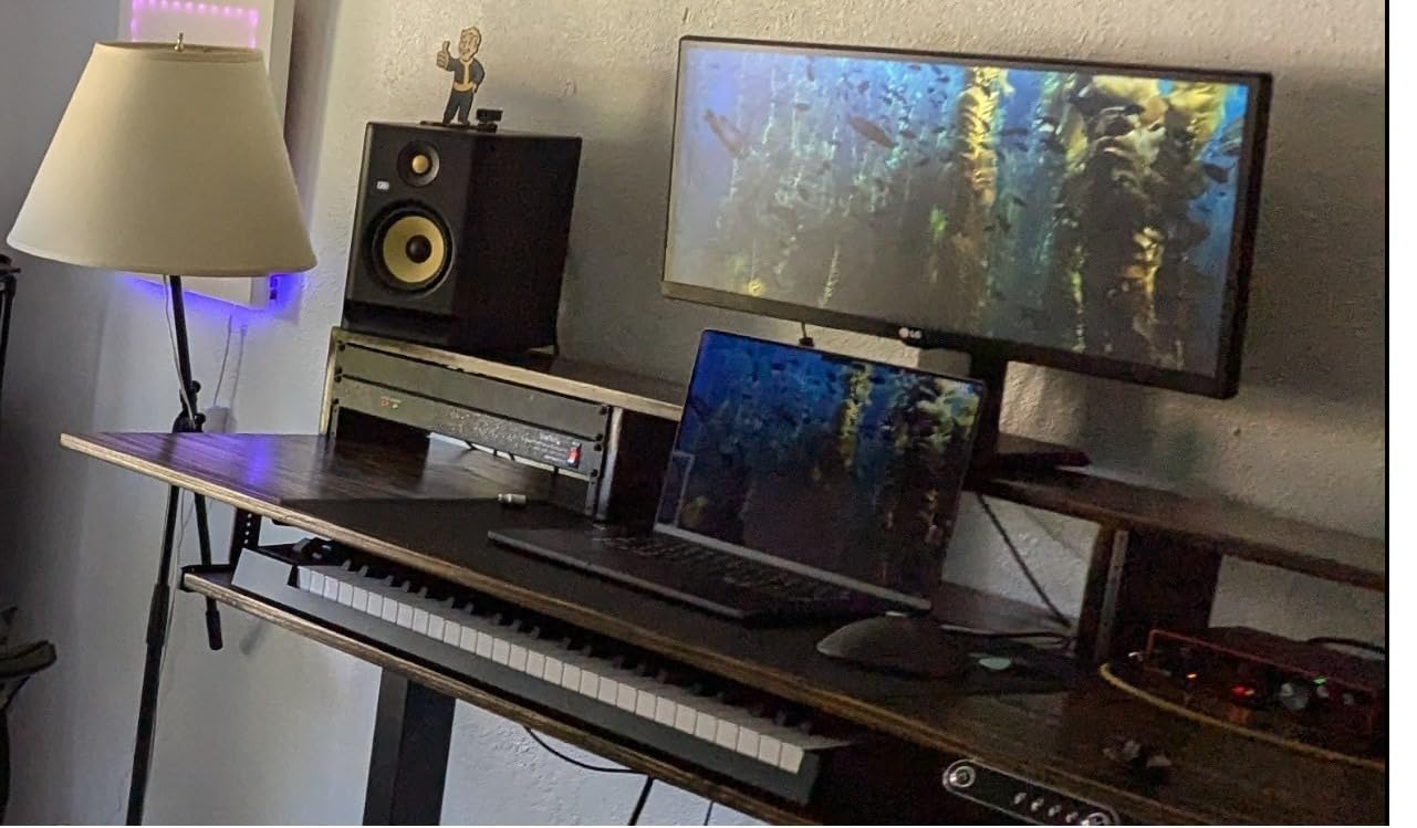 KRK RP5 Rokit G4 Studio Monitor, Black (RP5G4-NA) customer photo 1