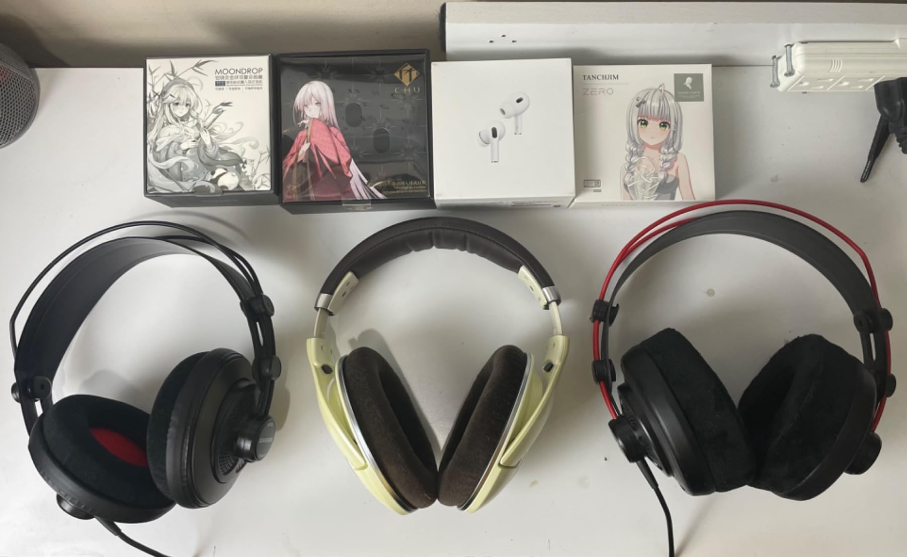 Sennheiser HD 599 SE Open-Back Headphones, Premium Design, Natural Balanced Audio, Comfortable Fit customer photo 1