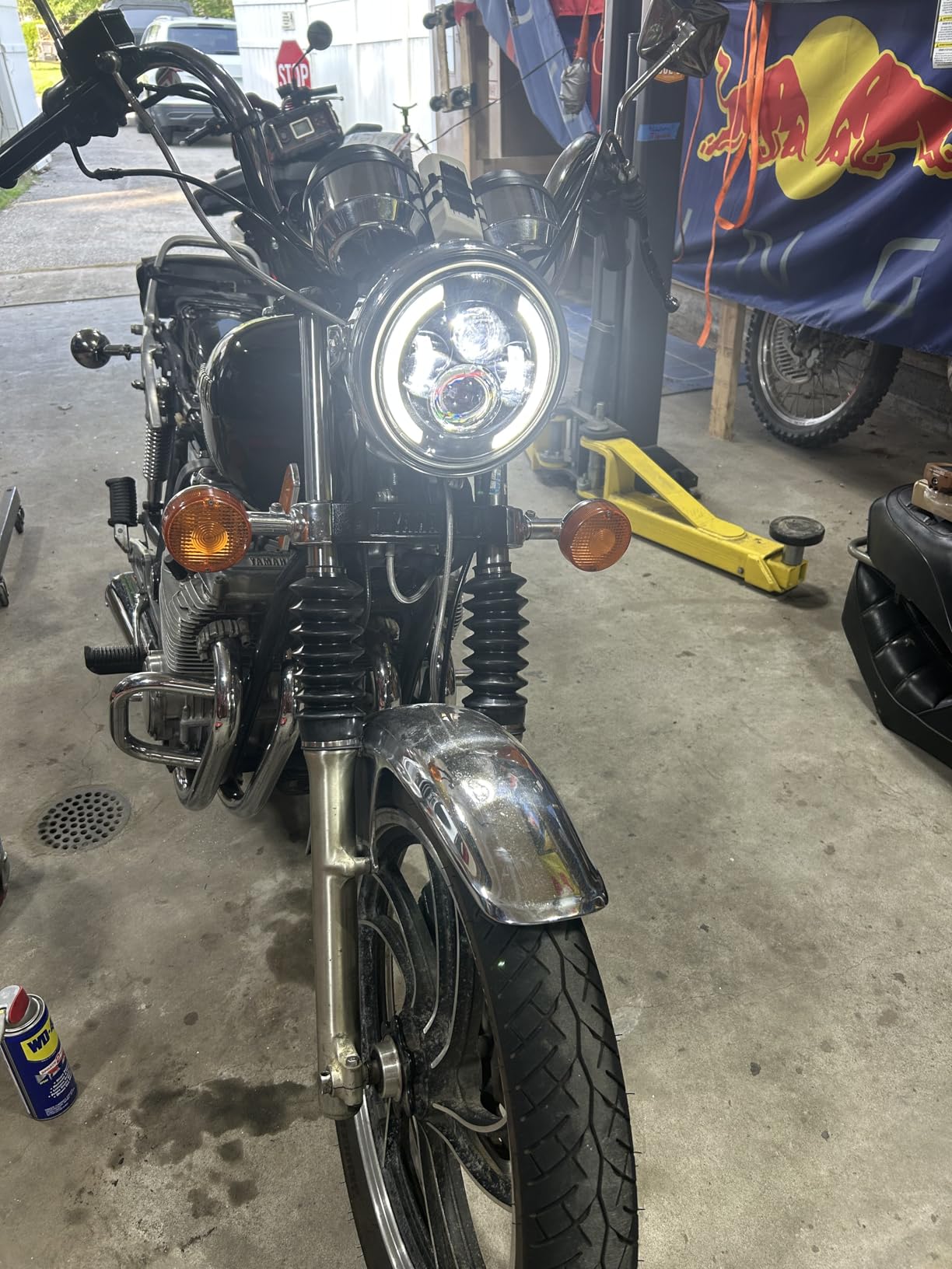 Zmoon 7 inch LED Headlight for Motorcycle with Hi/Low Beam & Amber/White Turn Signal, 7'' DOT Round Headlight Compatible with Harley-Davidson Jeep Wrangler JK LJ CJ Hummer H1 H2, 1PCS customer photo 1