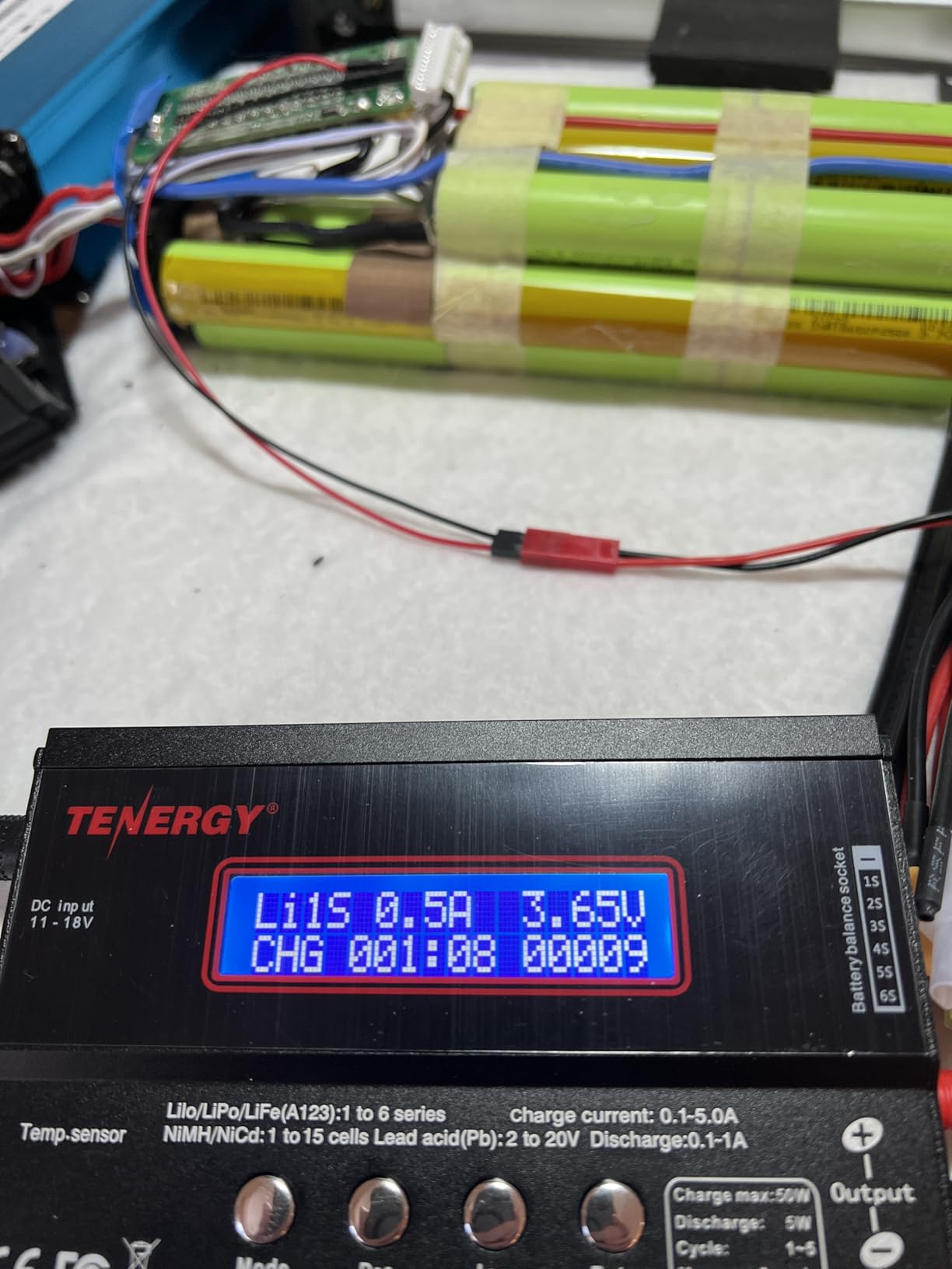 Tenergy 1S-6S Digital Battery Pack Charger for Li-Fe/Li-PO/NiCd/NiMH Packs Balance Charger Discharger w/Tamiya/JST/EC3/HiTec/Deans Connectors + Lipo Bag customer photo 2