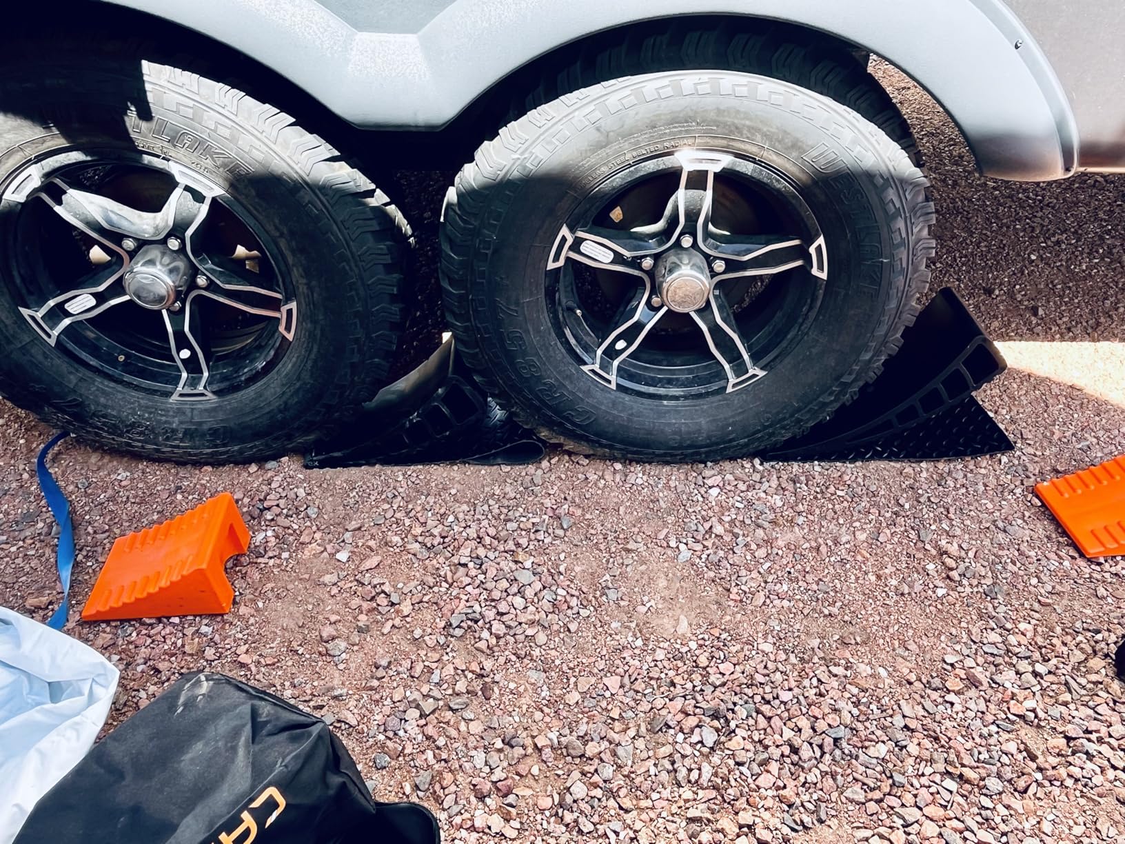 CARMTEK Camper Leveler 2-Pack Kit | Curved RV Levelers with Trailer Wheel Chocks for Dual Axle Trailers | Faster RV Leveling System Than RV Leveling Blocks | RV Accessories for Travel Trailers customer photo 2